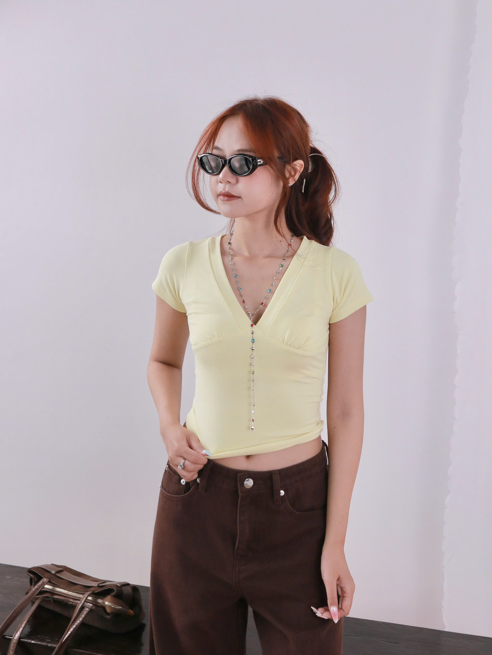 A29894 - Áo thun cổ v xếp ly ngực