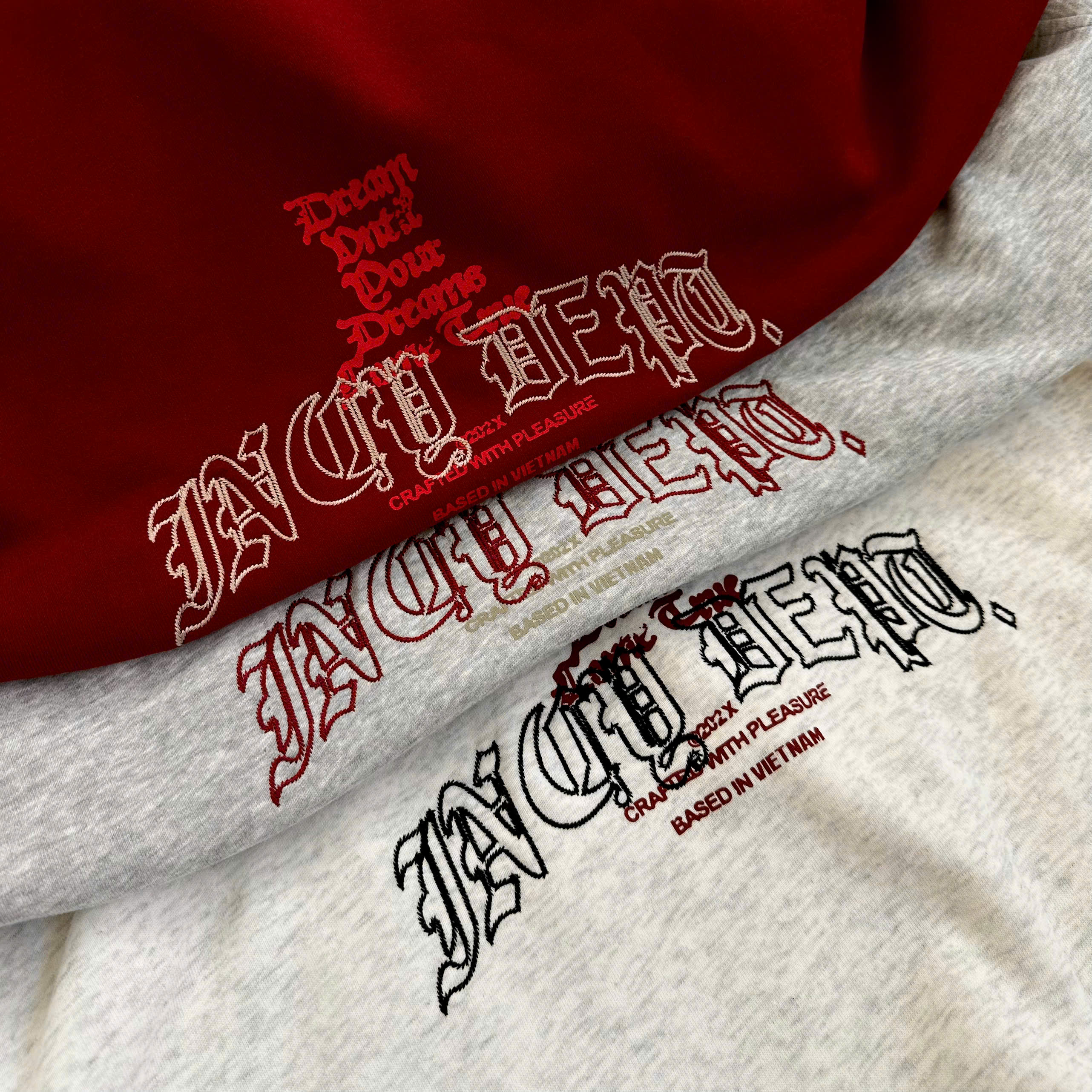 A29960- Áo hoodies nam in thêu Dreamchaser