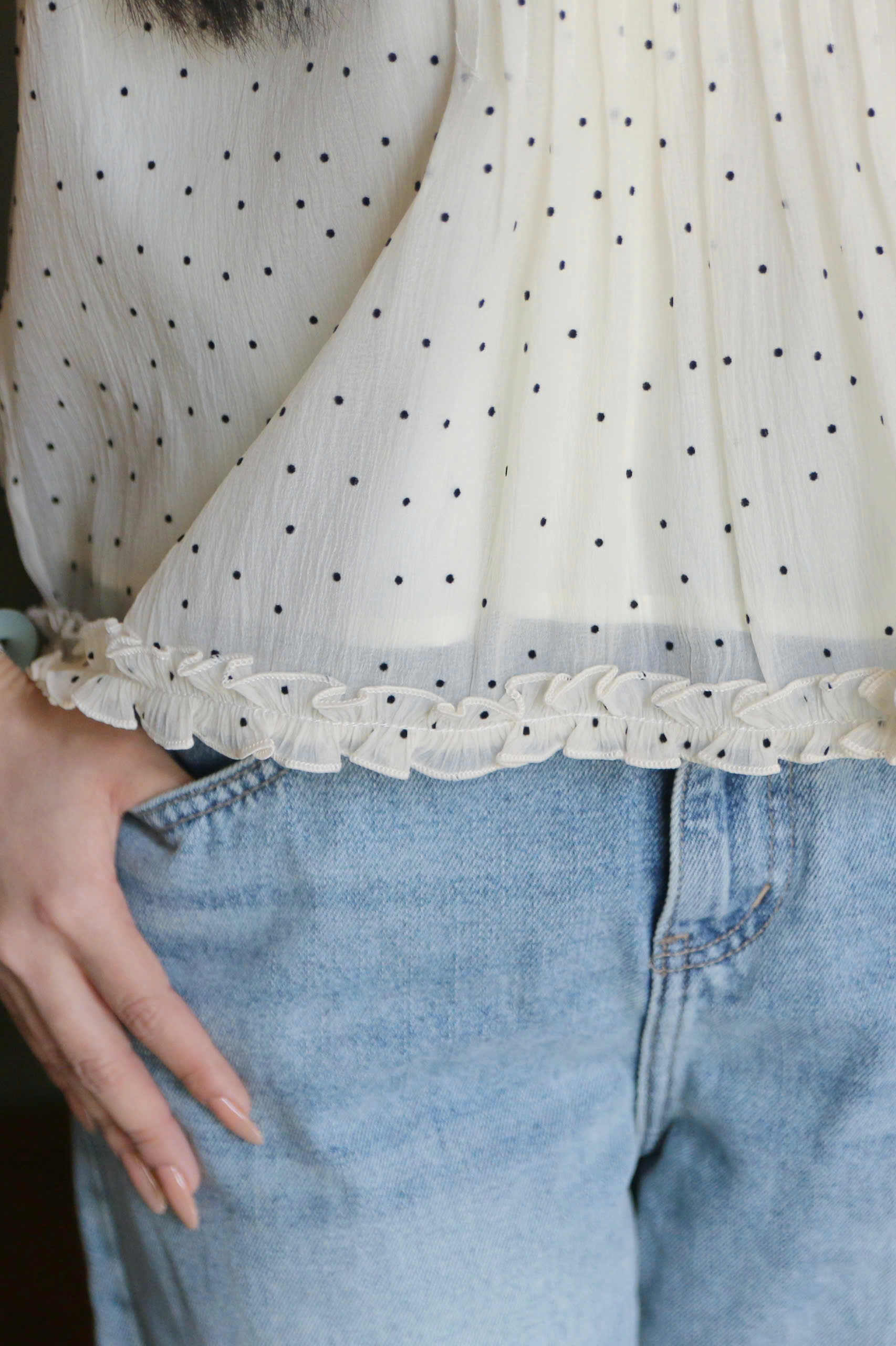 A29638 - A kiểu phối ren cổ bèo lai