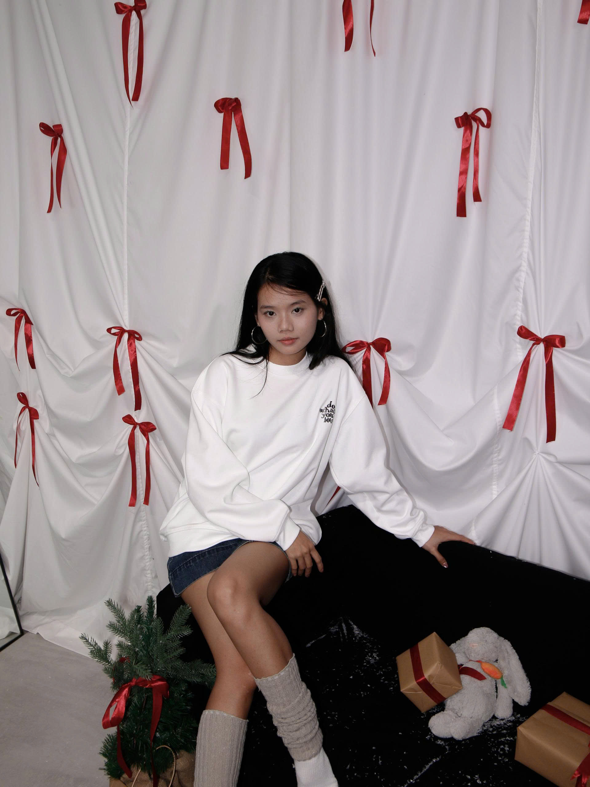 A29170 - A sweater bo tay&lai thêu What you