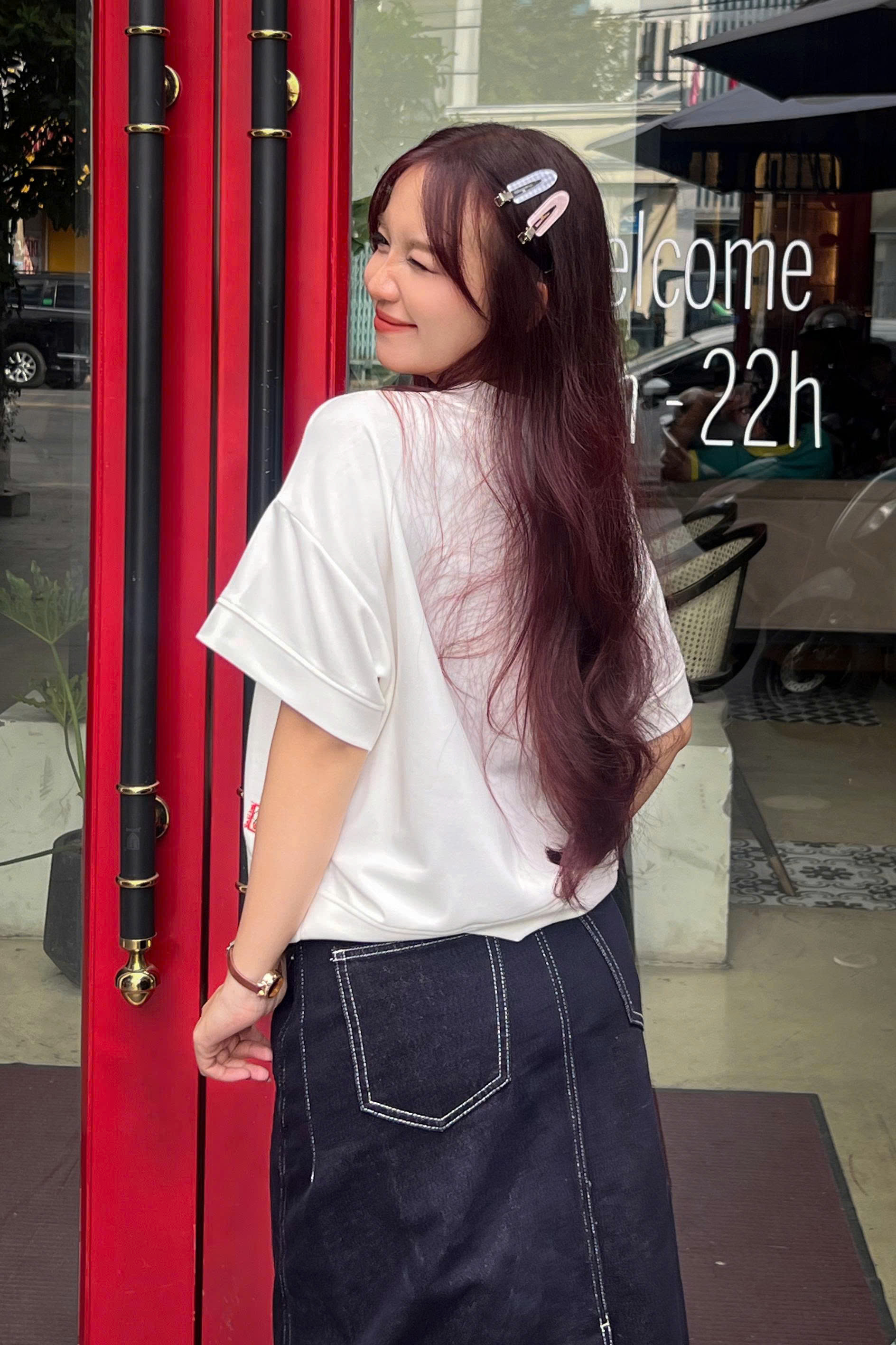A29842- Áo thun crop in thêu Meow