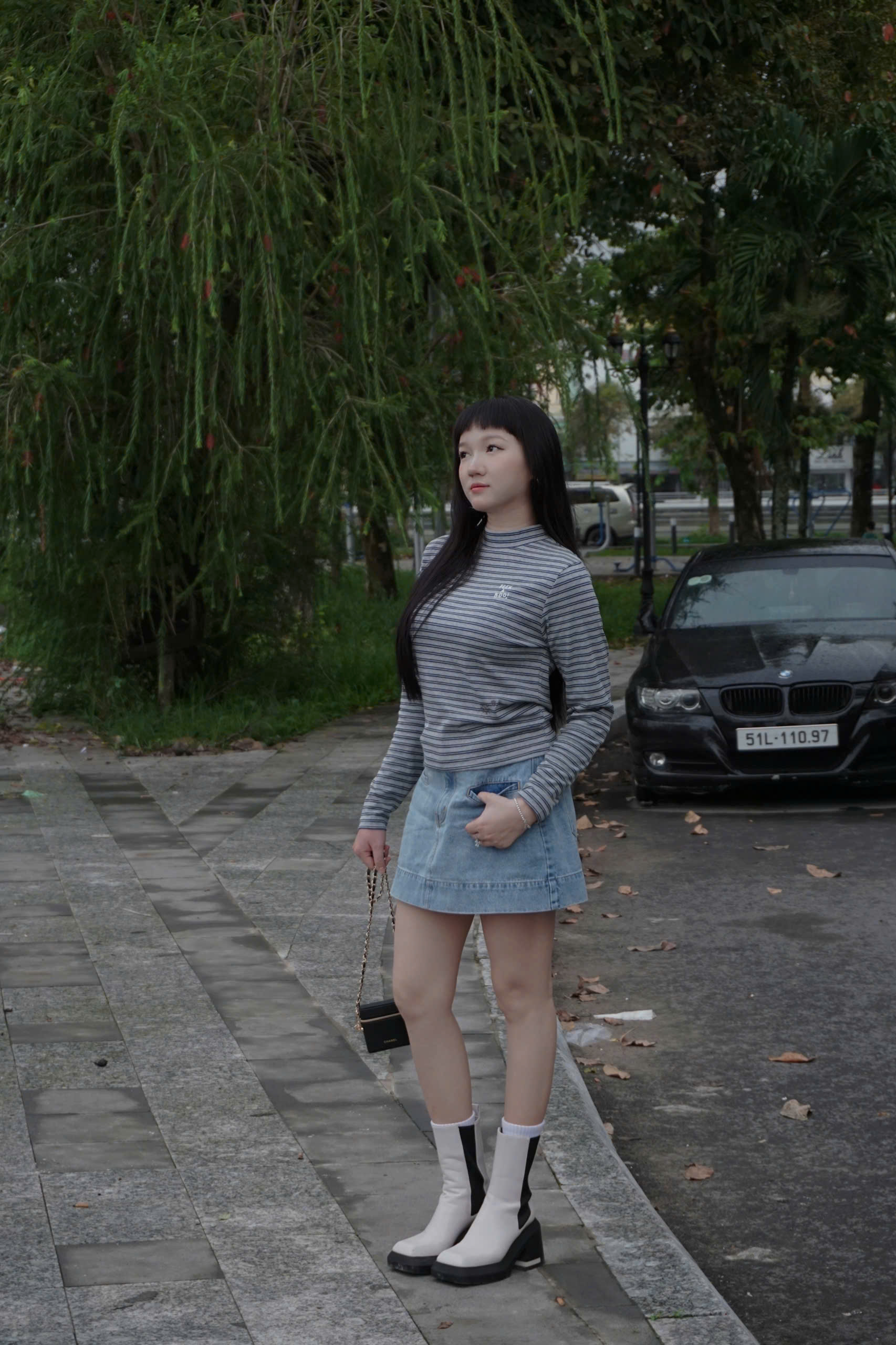 A29200 - A thun cổ lọ TD thêu peek