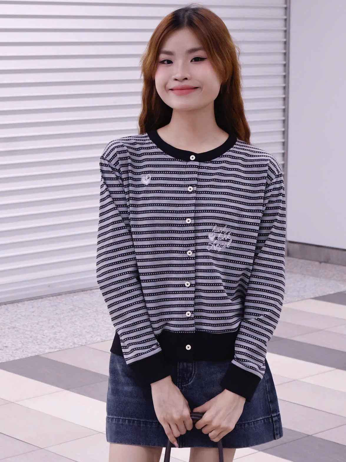 A29202 - A Cardigan sọc thêu Angel