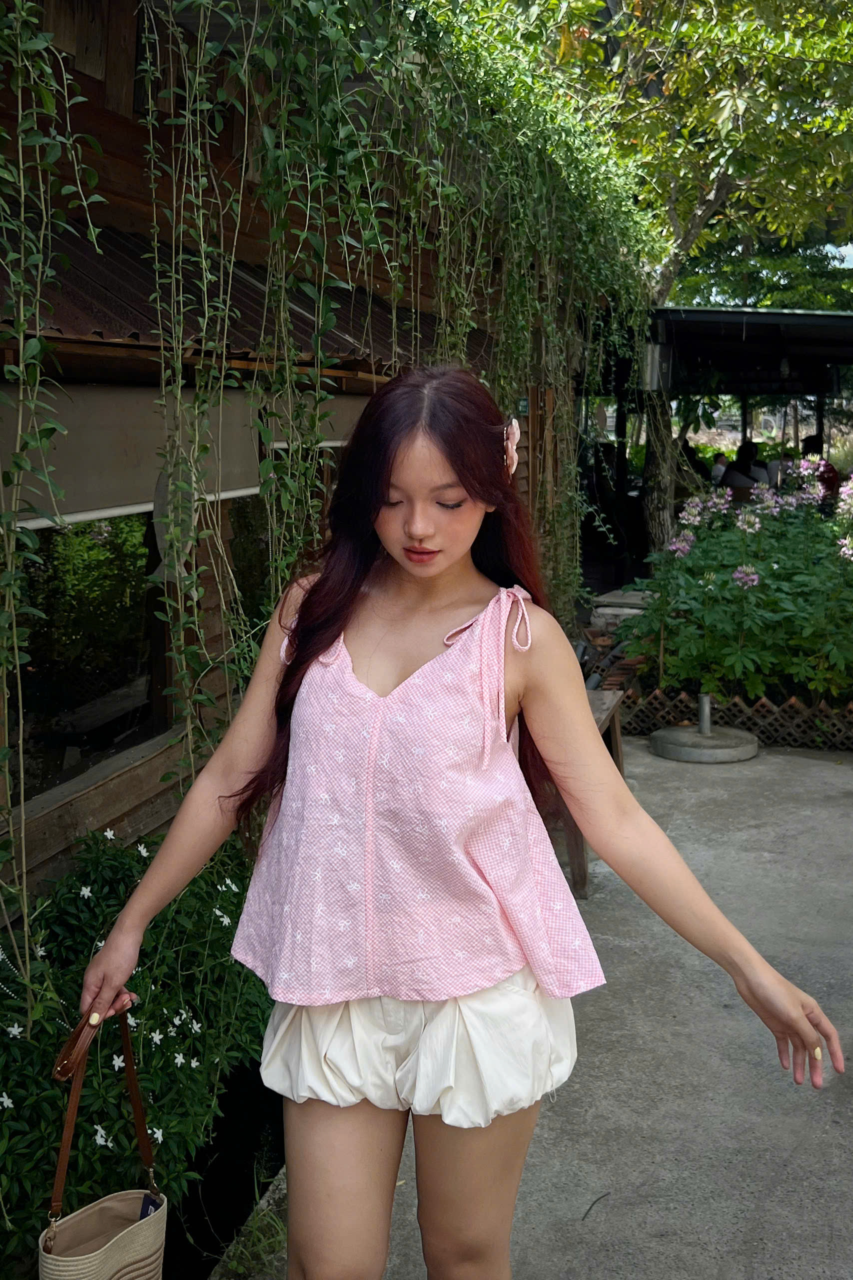 A29810 - Áo cổ V dây xoắn rã giữa
