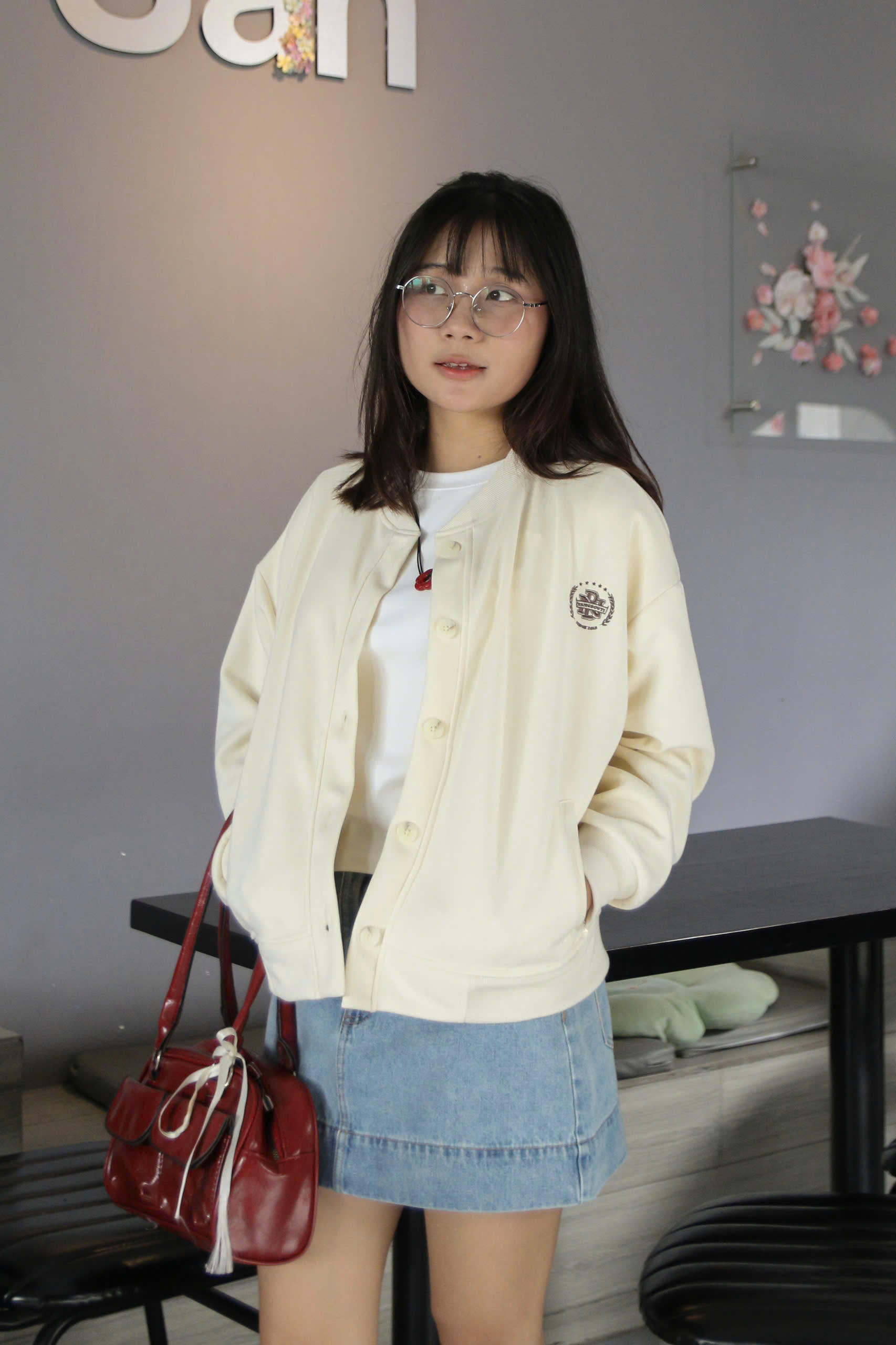 K3219 - K cardigan form gọn 2 túi xéo thêu Nangbouti