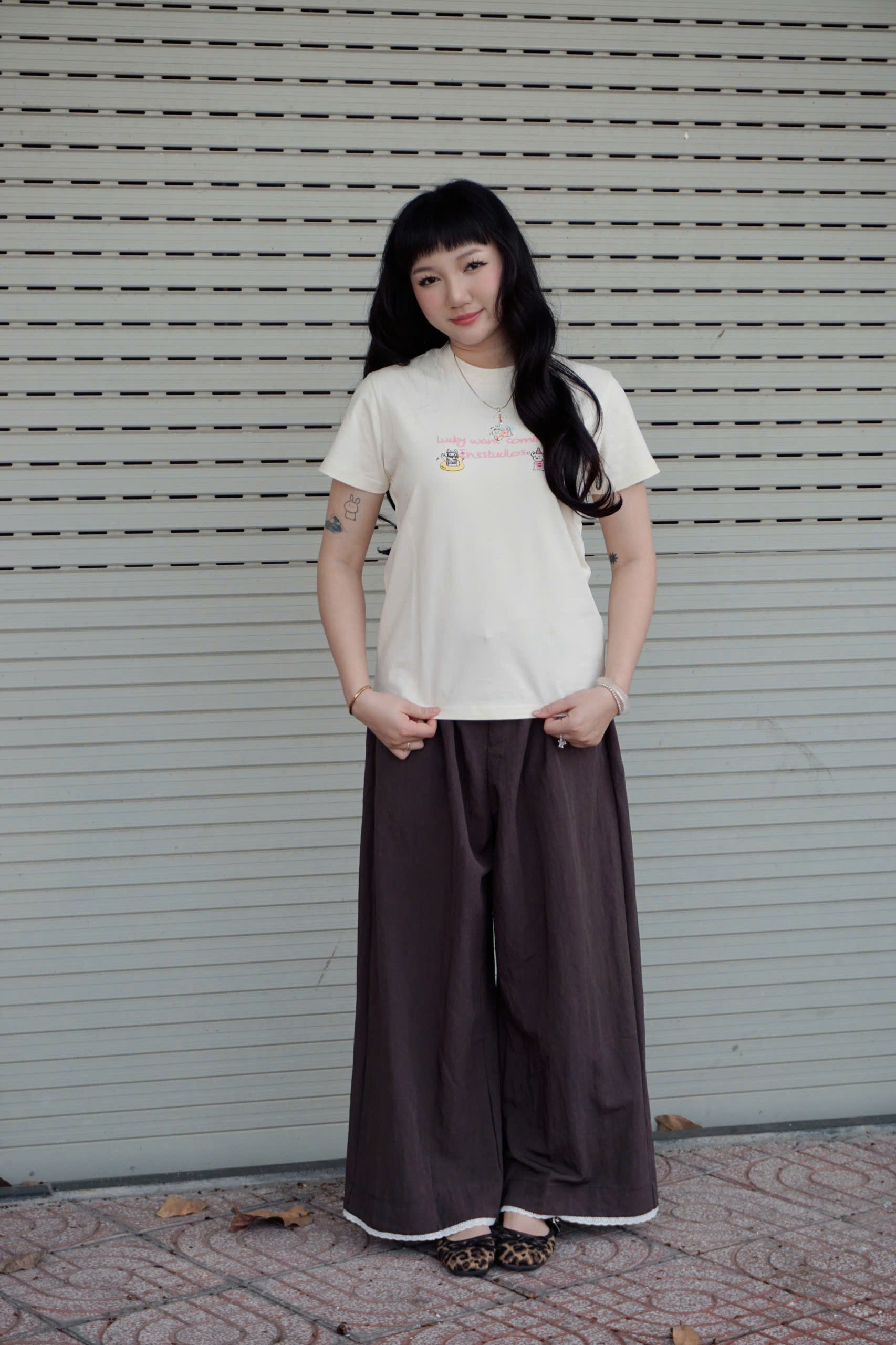 A29107 - A thun form gọn thêu Lucky