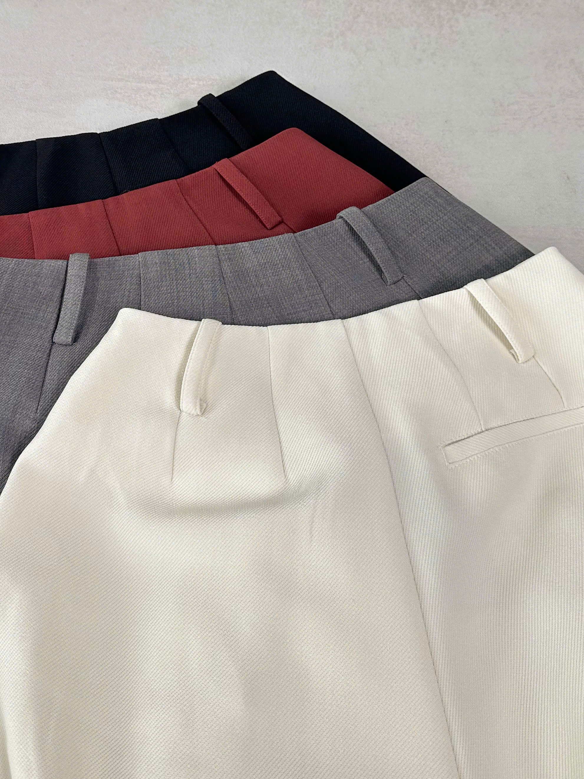 Q8792 - Q ống rộng xếp li