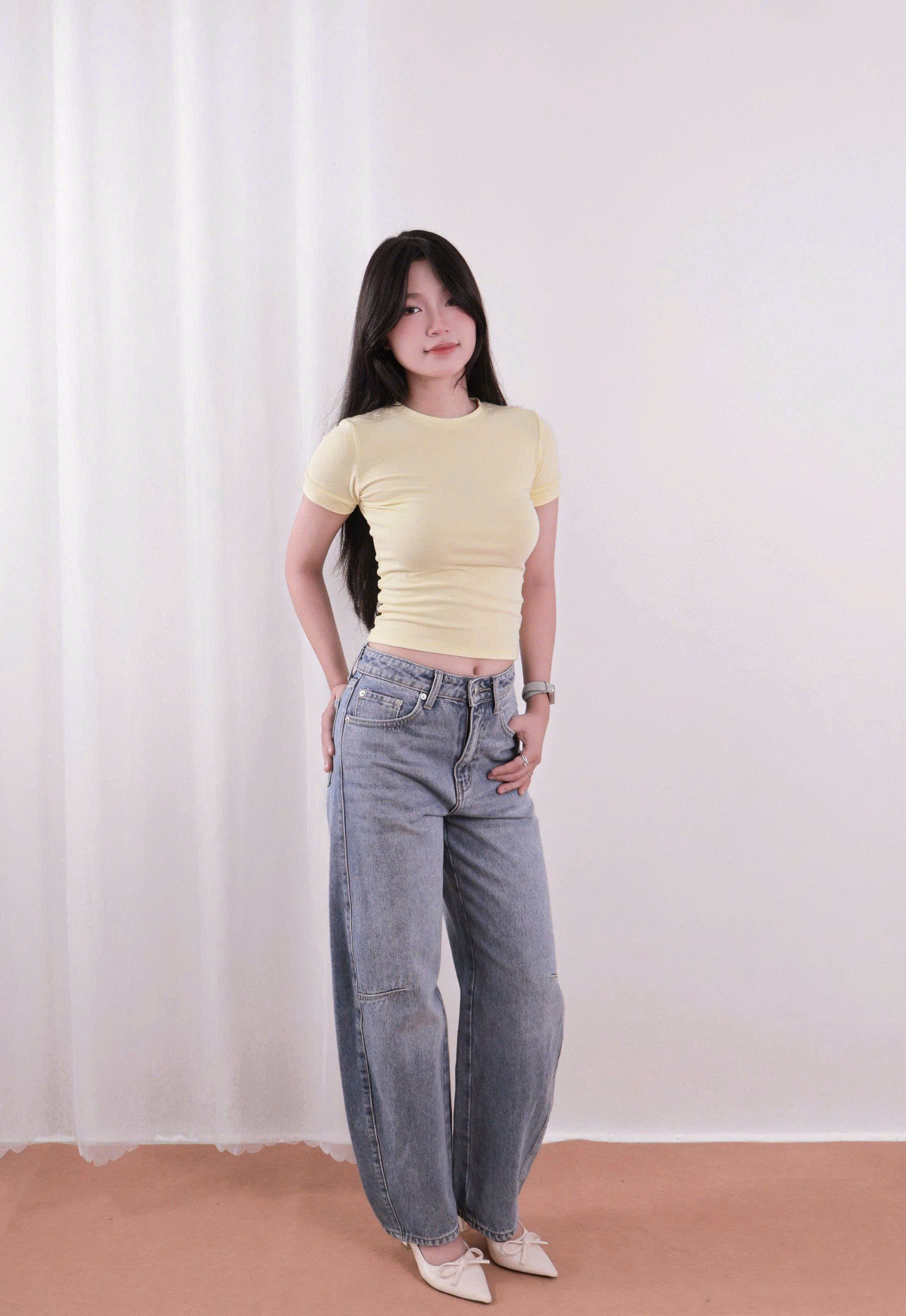 Q9854 - Quần Jean ống cong rã giữa túi bầu