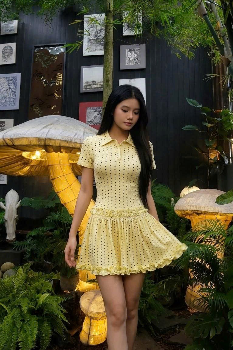 D6299 - Đầm polo nữ dáng xòe viền bèo