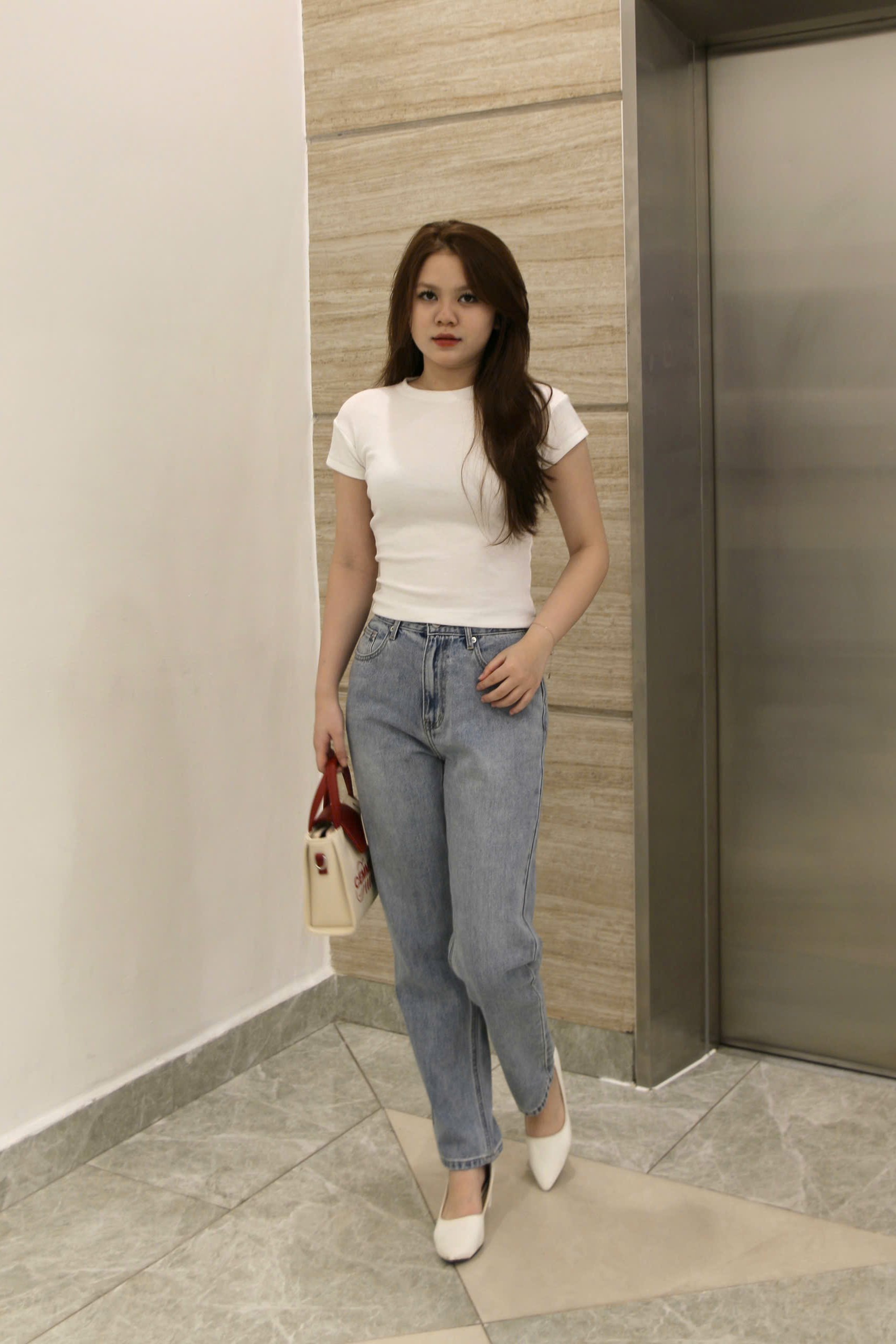 A29519 - A thun tay hến