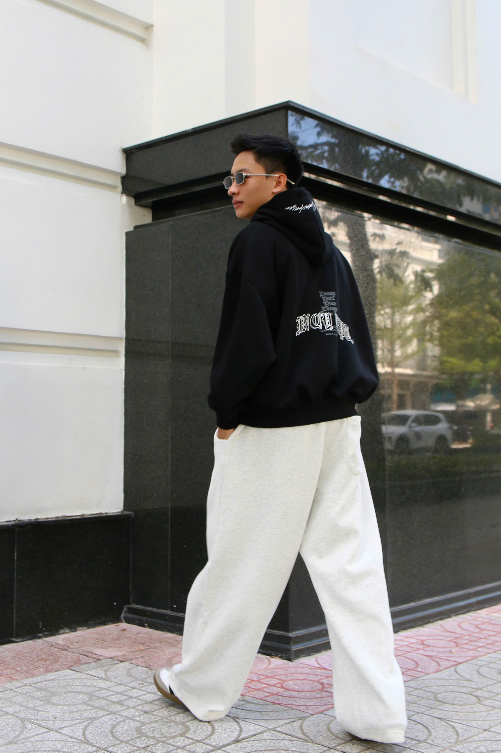 A29960- Áo hoodies nam in thêu Dreamchaser