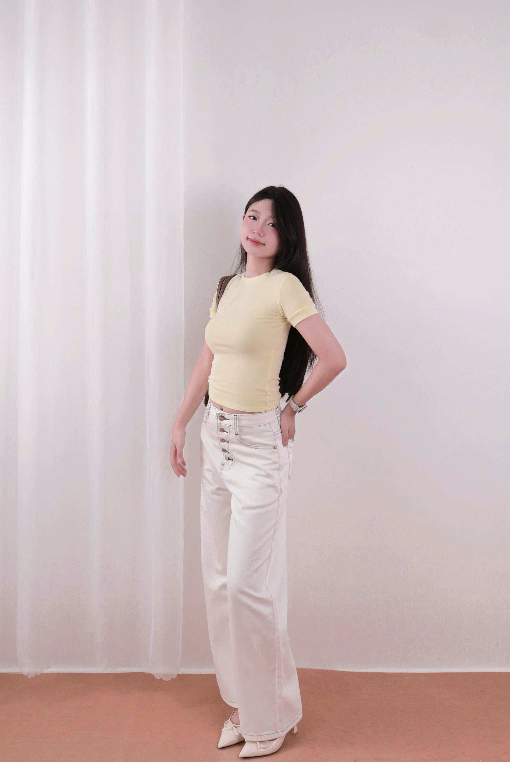 Q9883- Quần Culottes Jean túi cong 5 nút