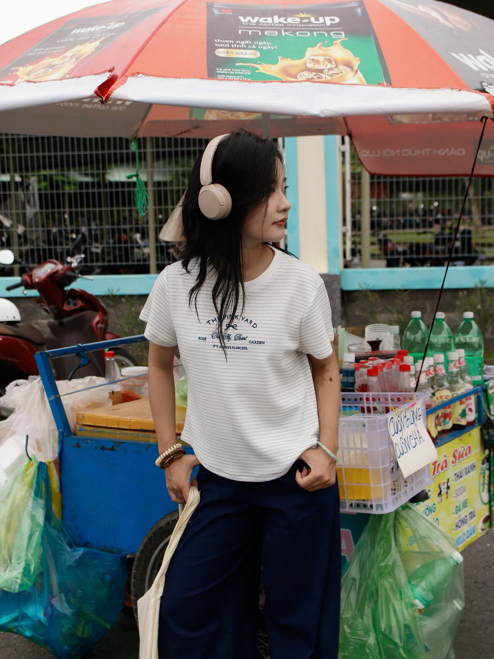 A29224 - A thun sọc thêu Pink