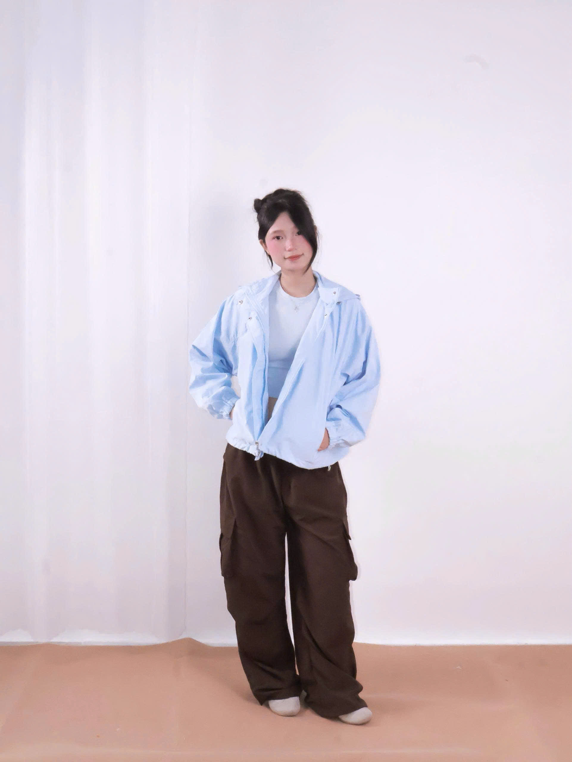 K3329- 	Áo khoác dù nẹp trước