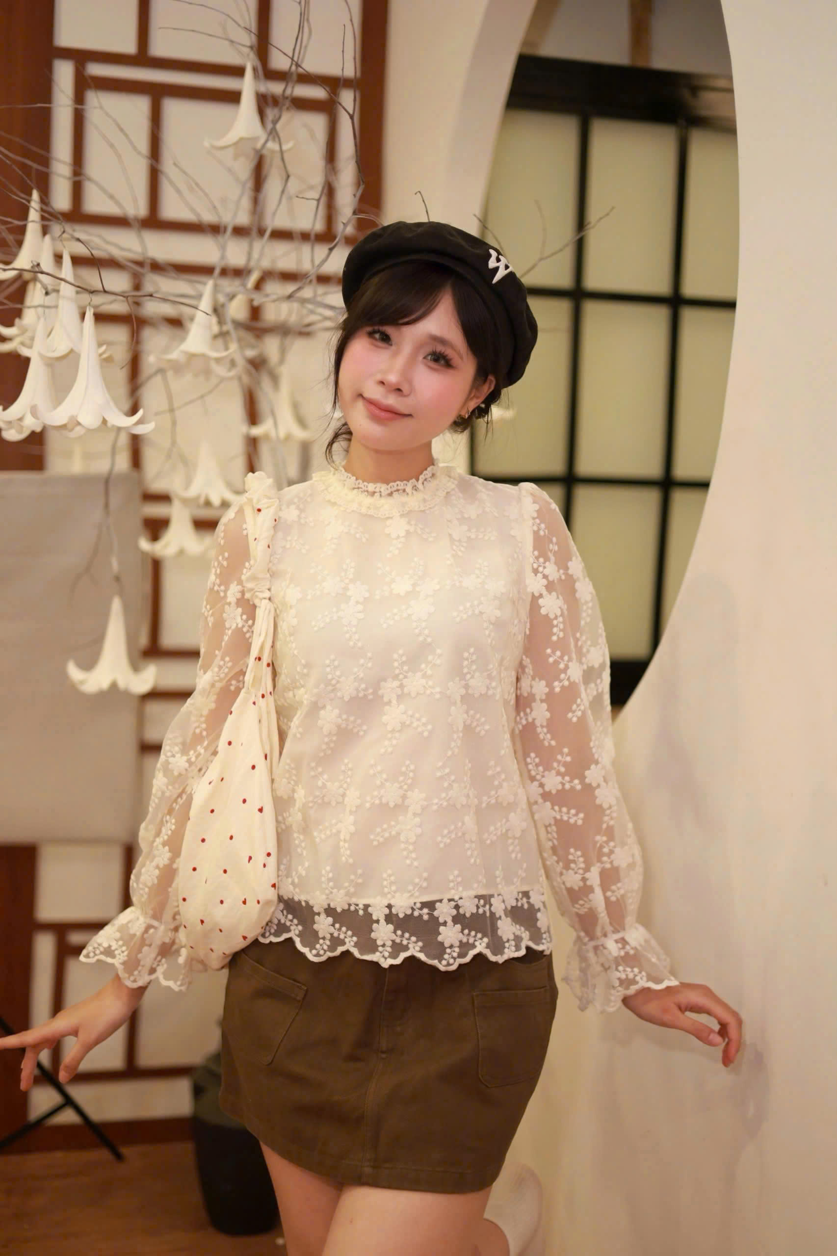 A29989 - Áo kiểu ren Tay Dài
