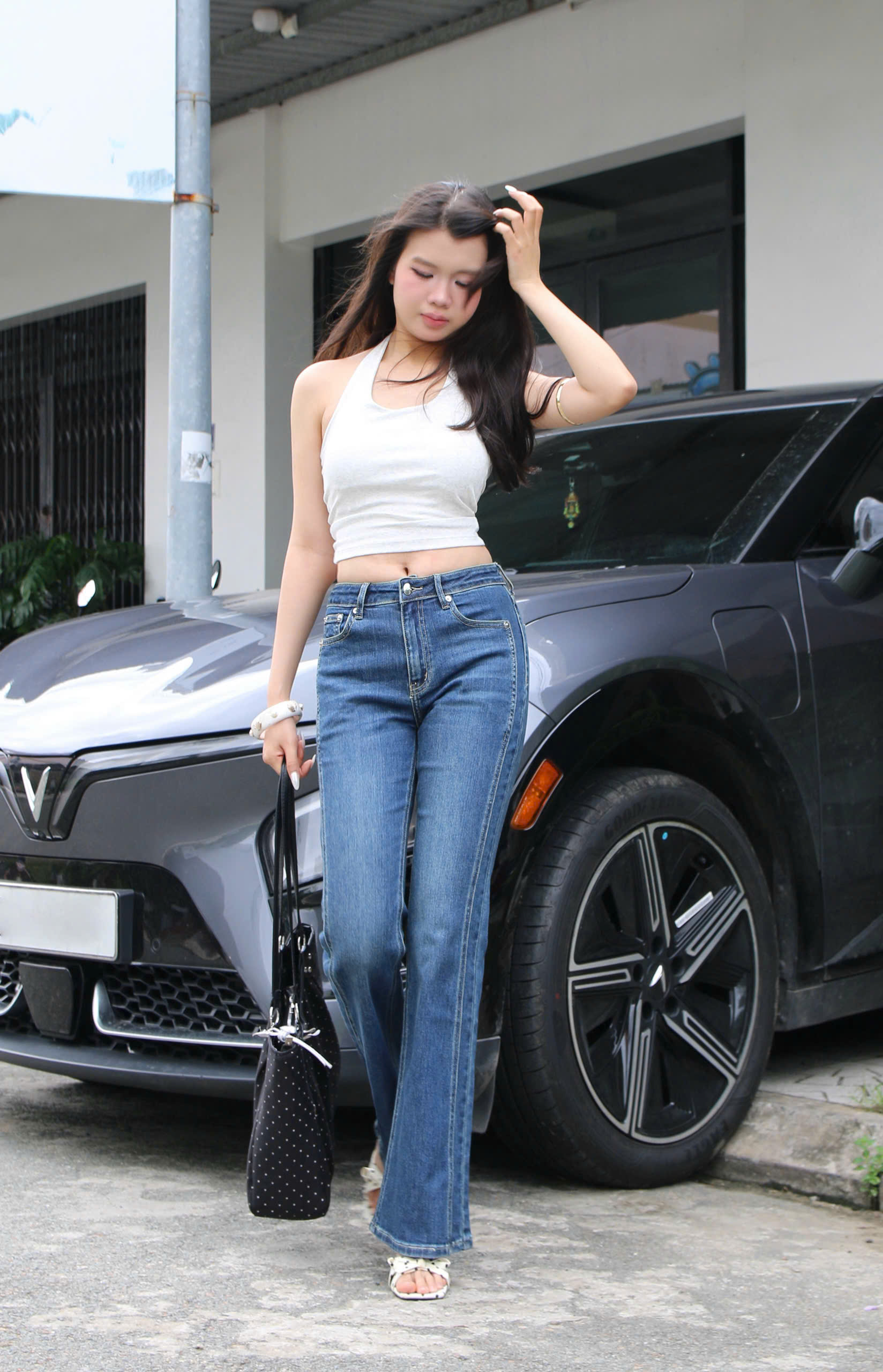 Q9908- 	Quần Jean ống loe 2 sườn