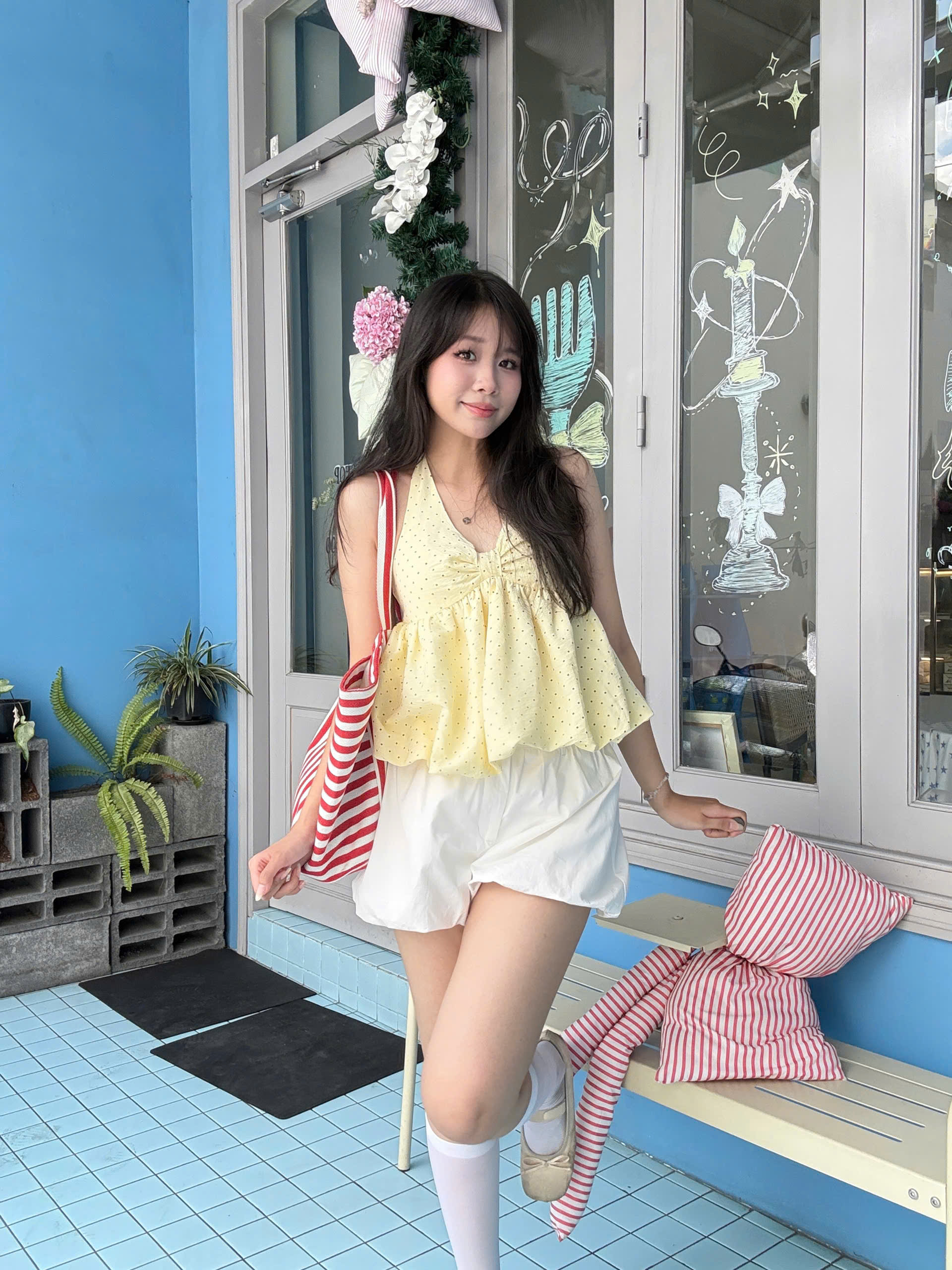 A29684 - A cổ yếm lai bí buộc nơ chấm bi