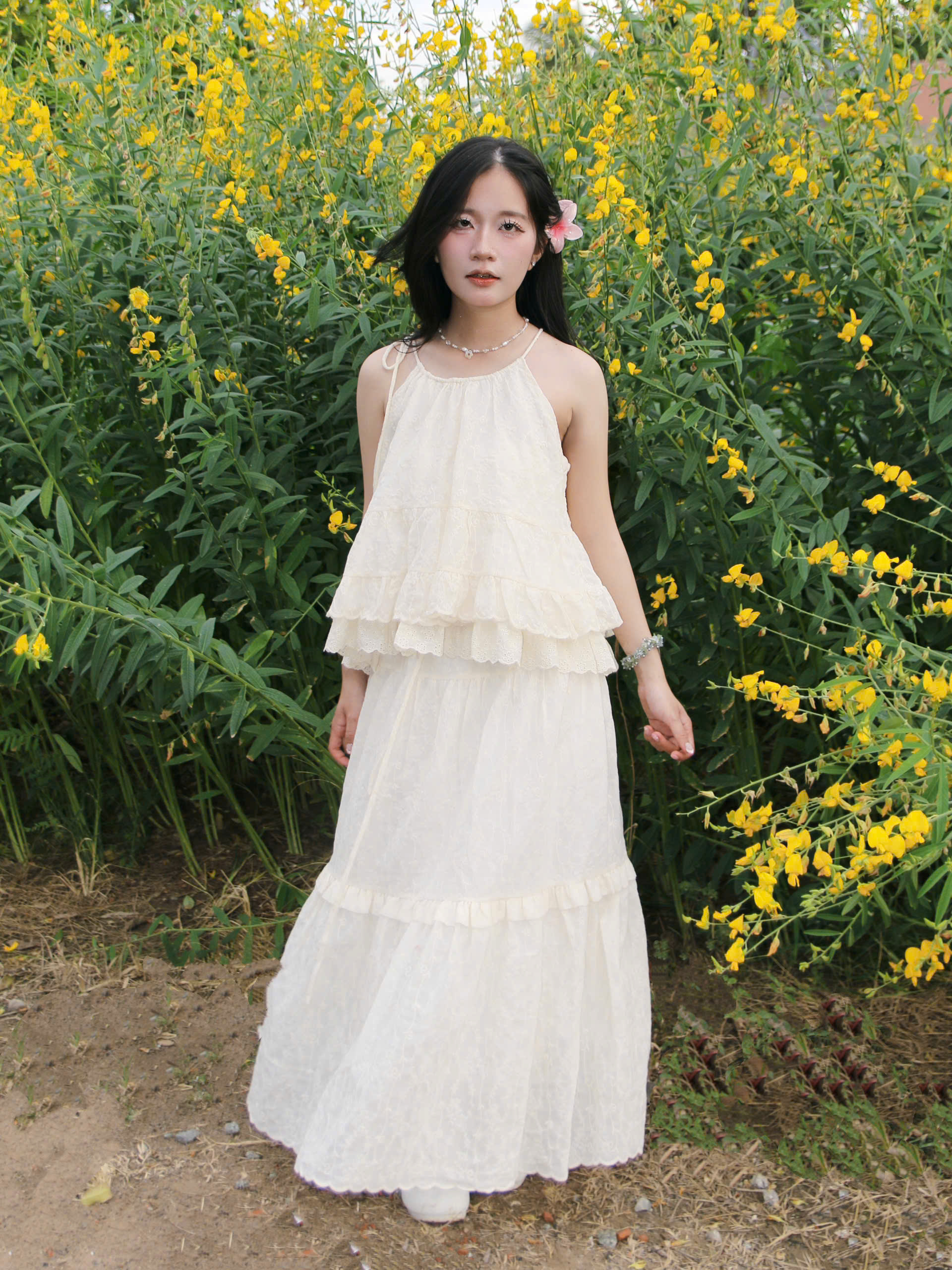 A28244 - A yếm xô thêu buộc nơ