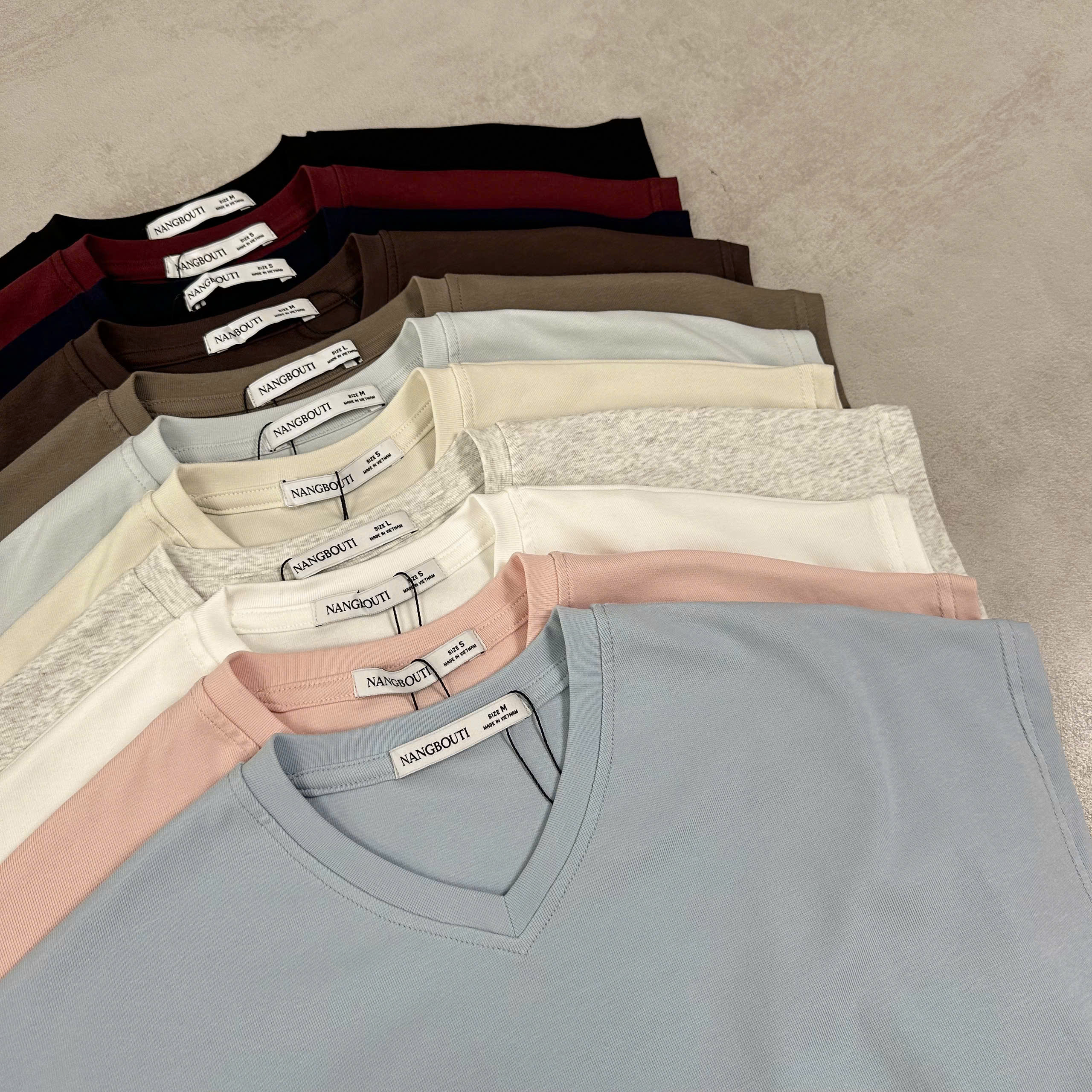 A29407 - A thun ôm cổ tim