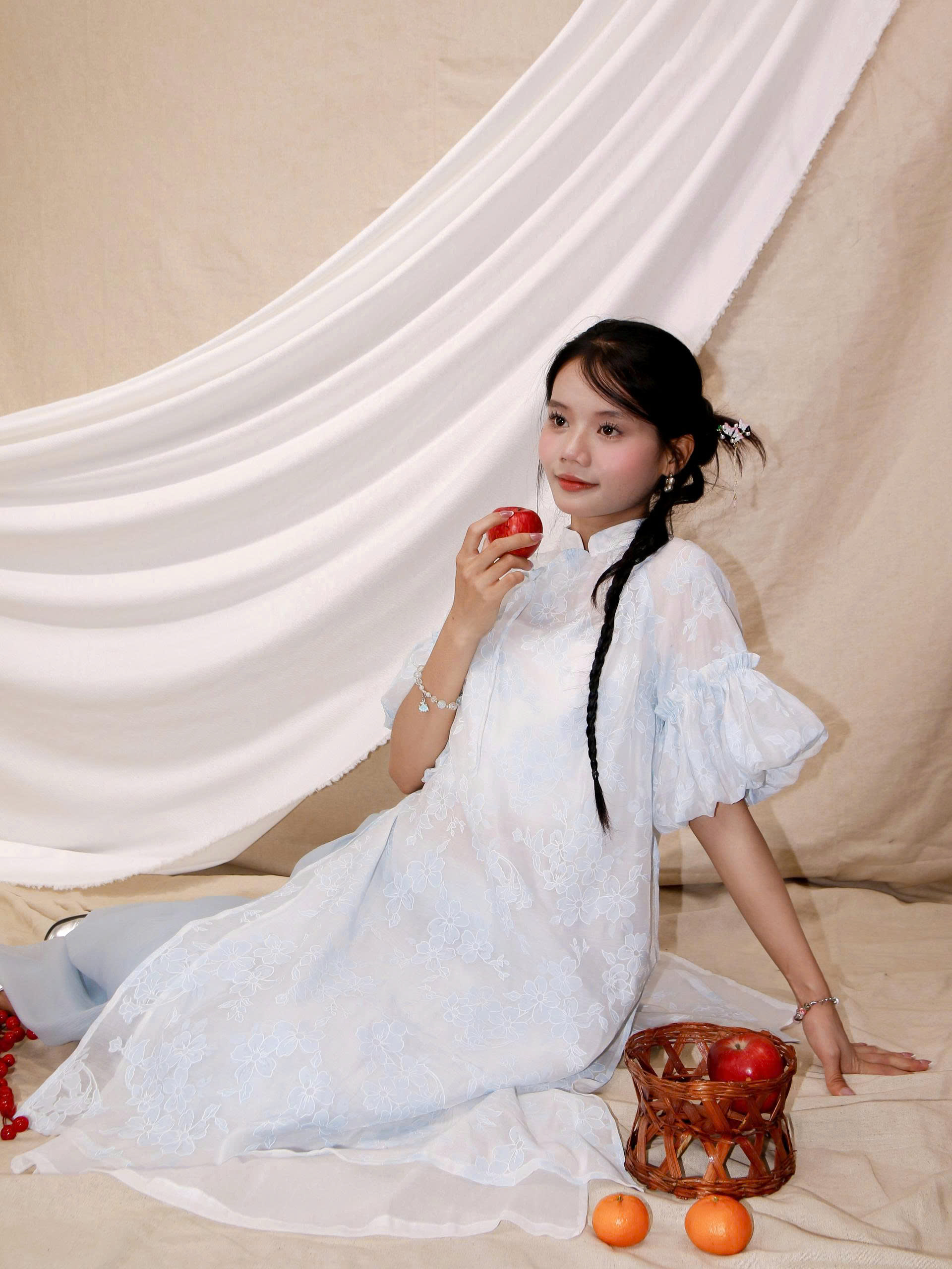 D6183 - D áo dài tơ 4 tà tay bí kèm quần 2 lớp