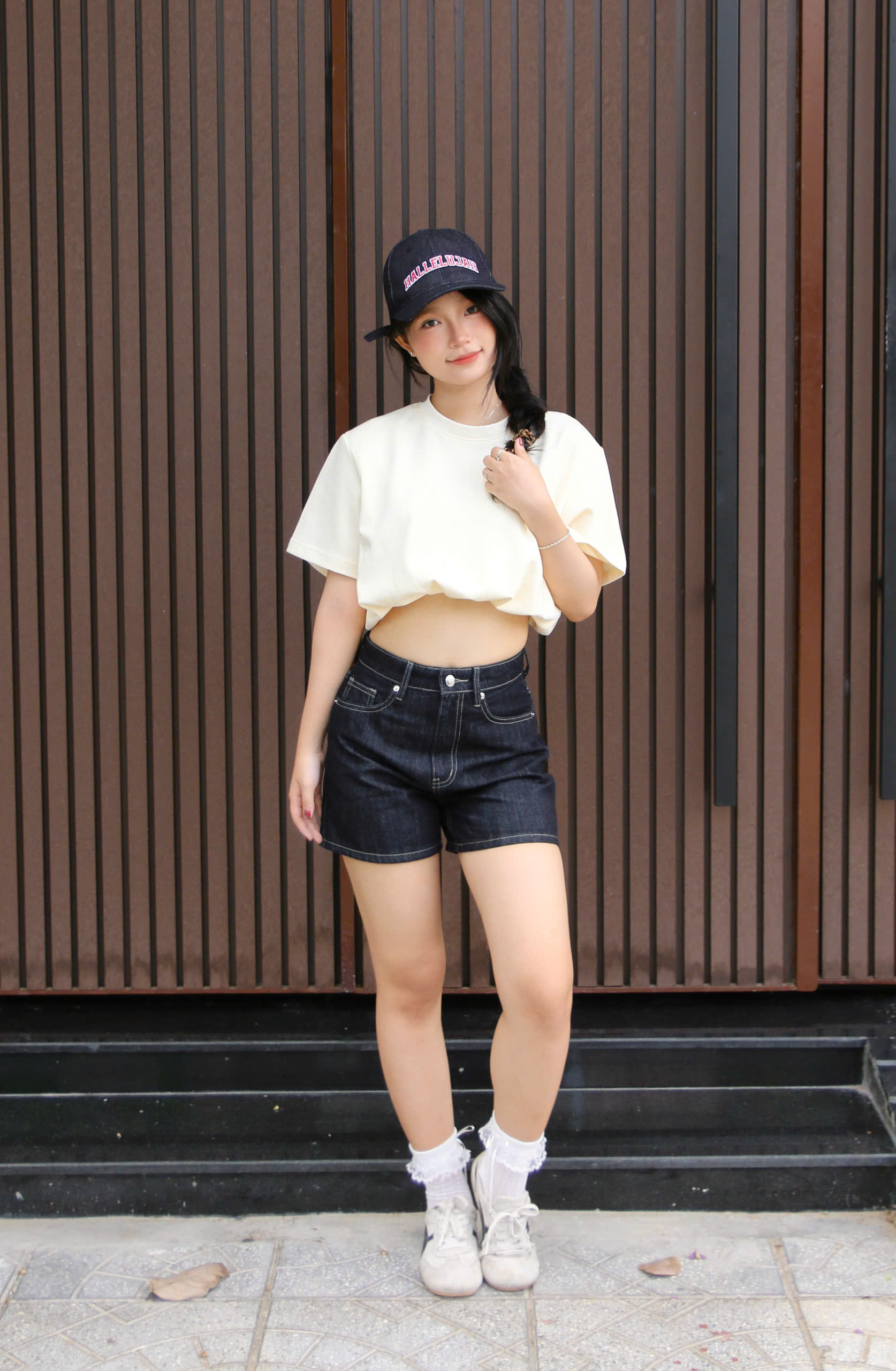 S3701- Short Jean lai nhỏ túi bầu