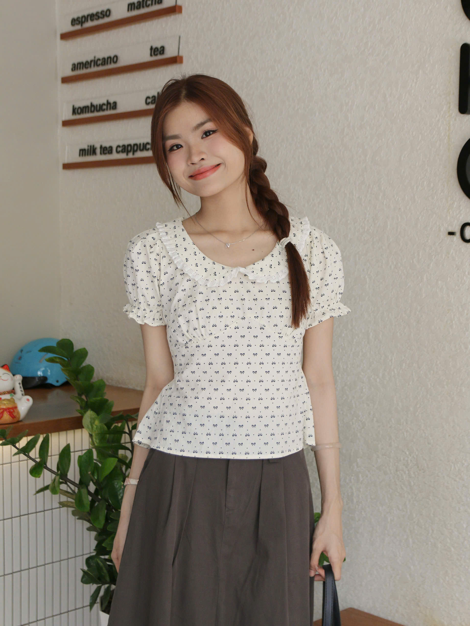 A29211 - A cổ sen phối ren smocking sau