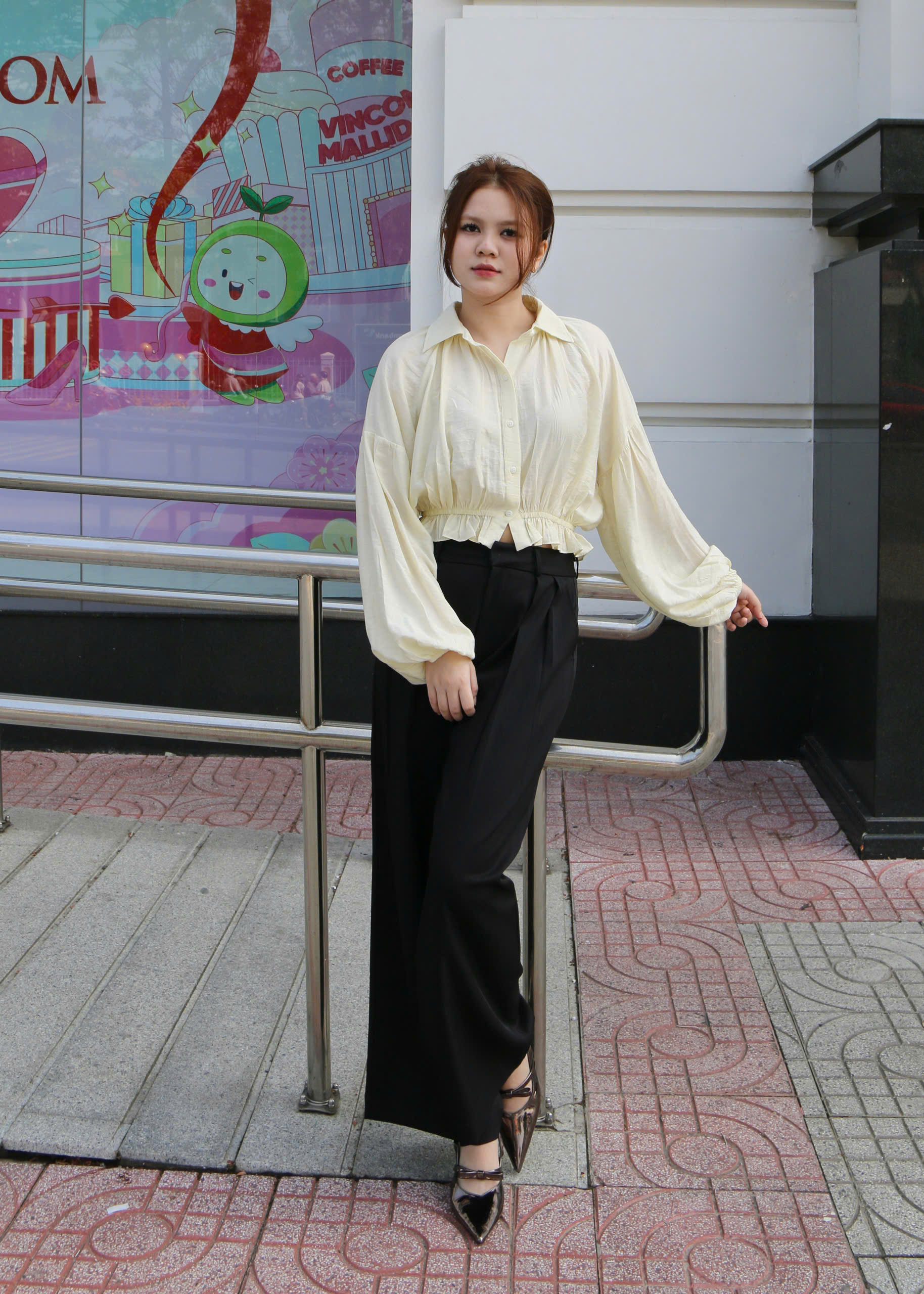 Q8766 - 	Q dài ống suông 2 túi sau