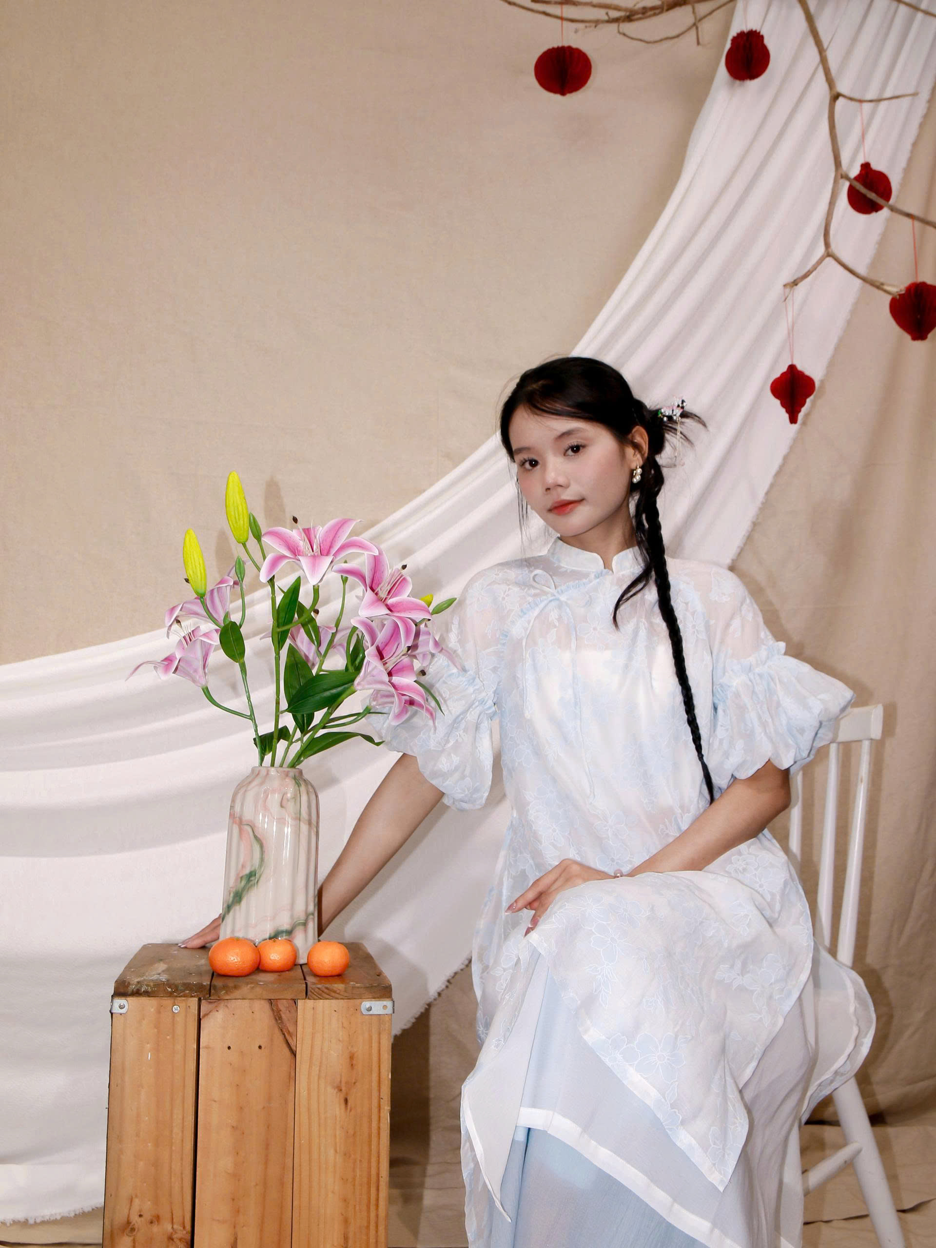 D6183 - D áo dài tơ 4 tà tay bí kèm quần 2 lớp