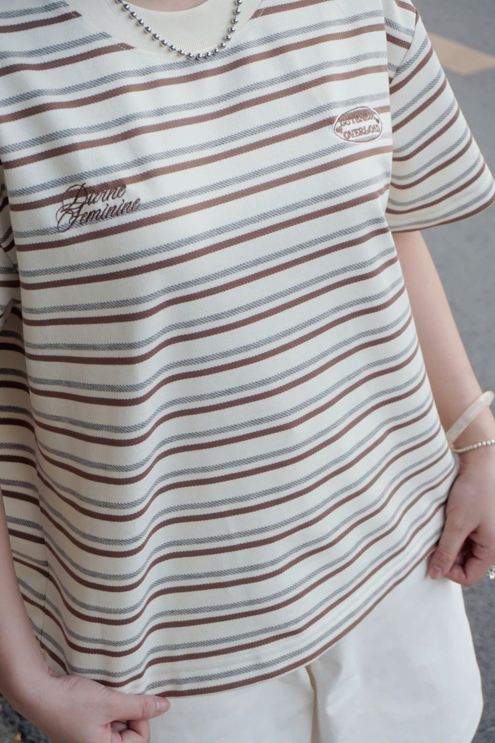 A29331- A thun boxy thêu Over