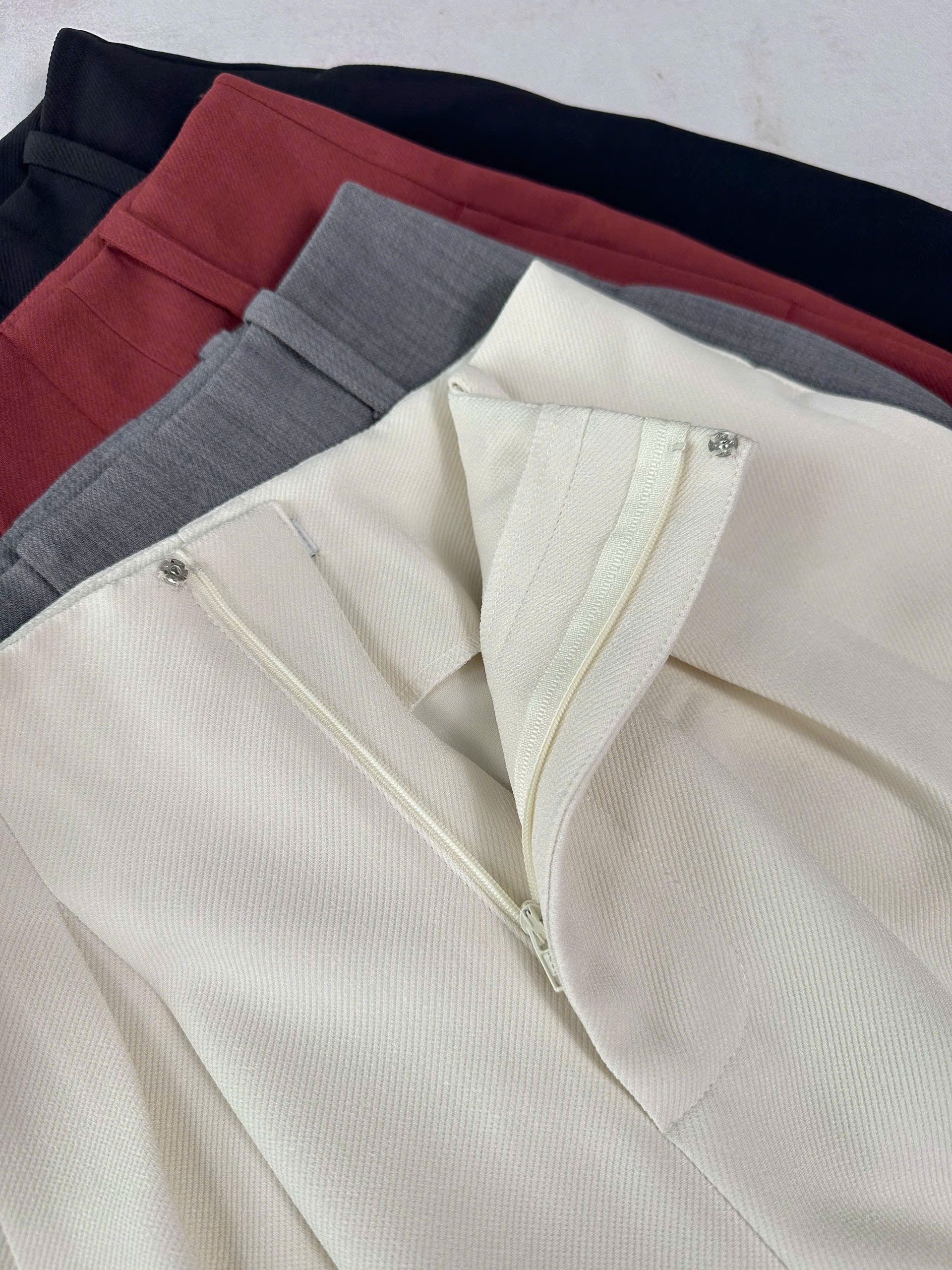 Q8792 - Q ống rộng xếp li