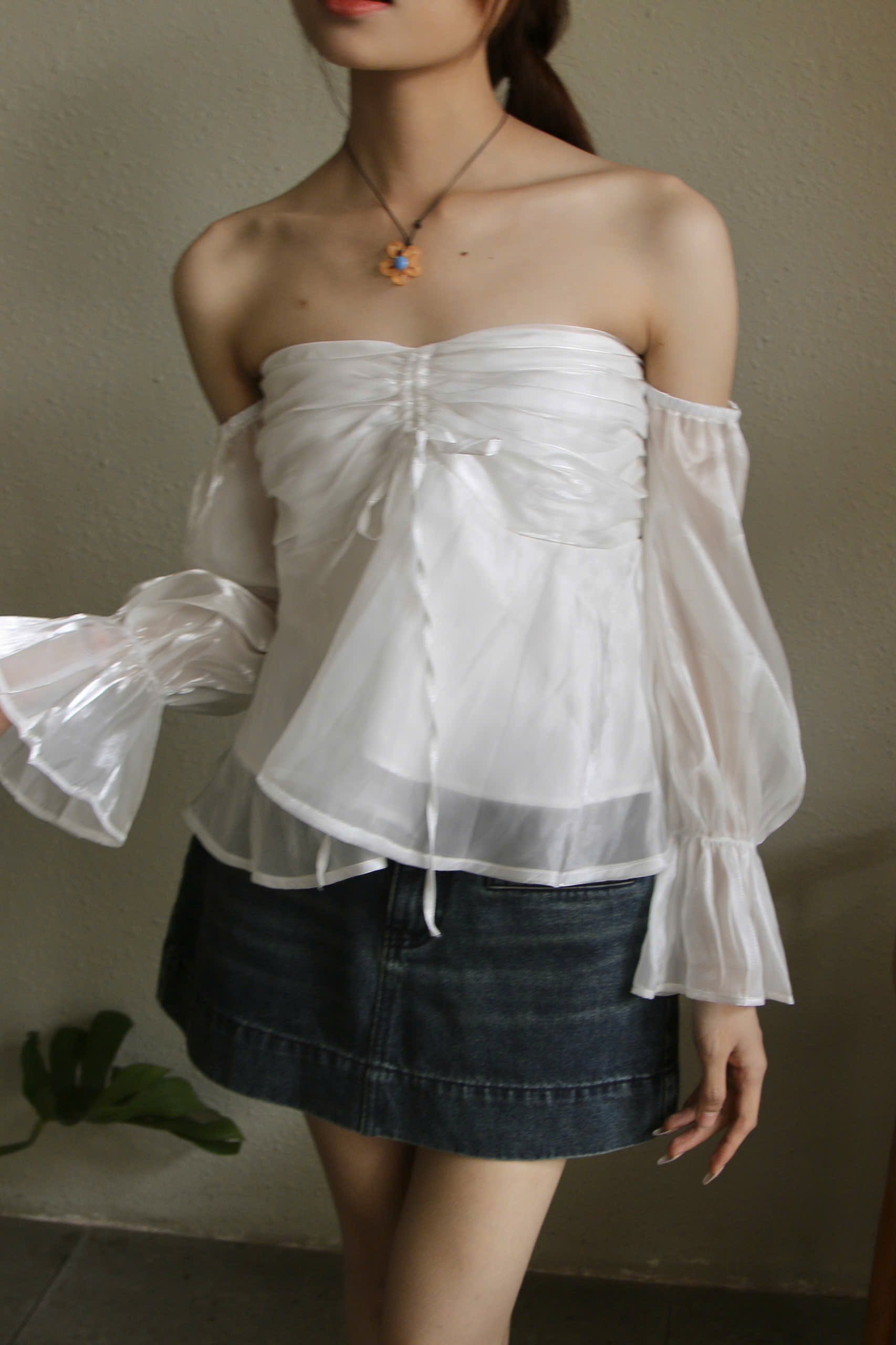 A29162 - A kiểu dún ngực trễ vai