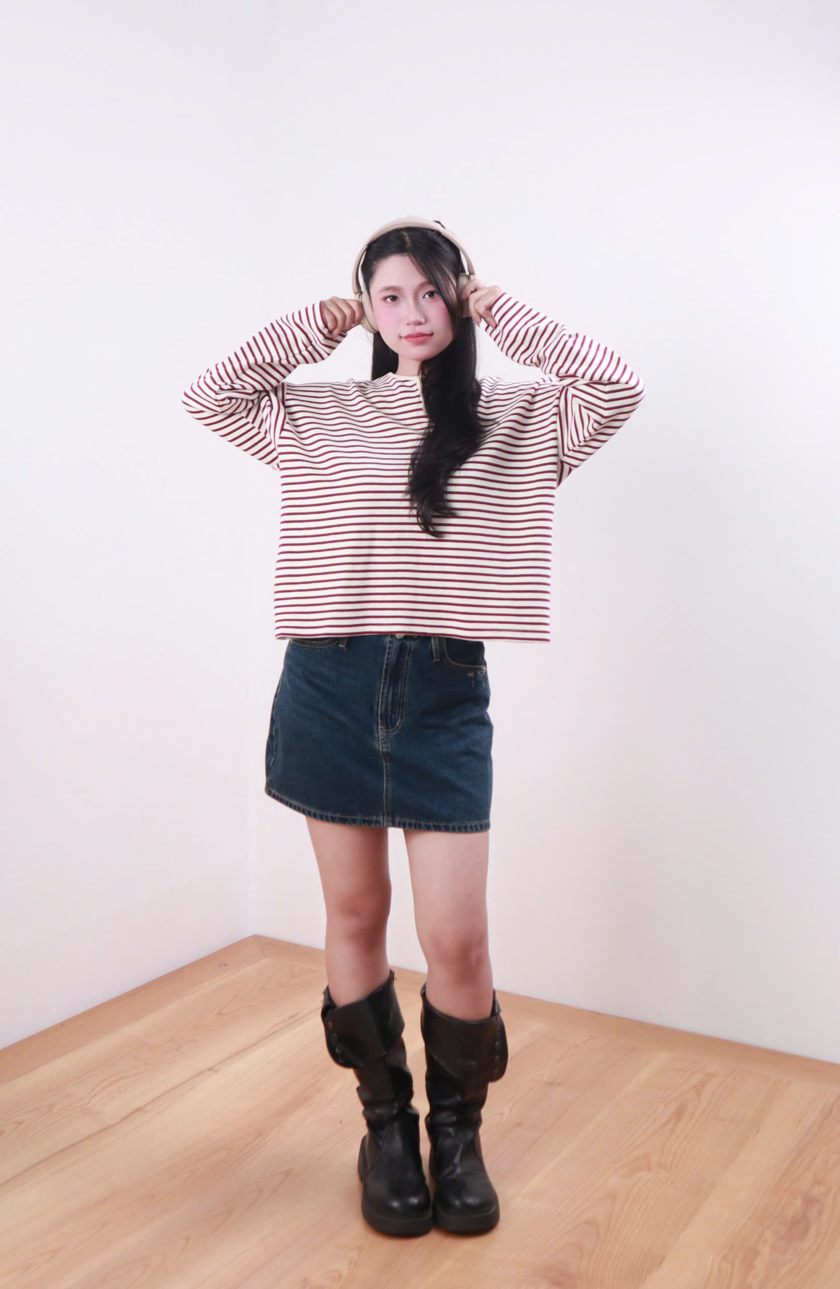 A30033- Áo sweater sọc viền cổ 3 nút