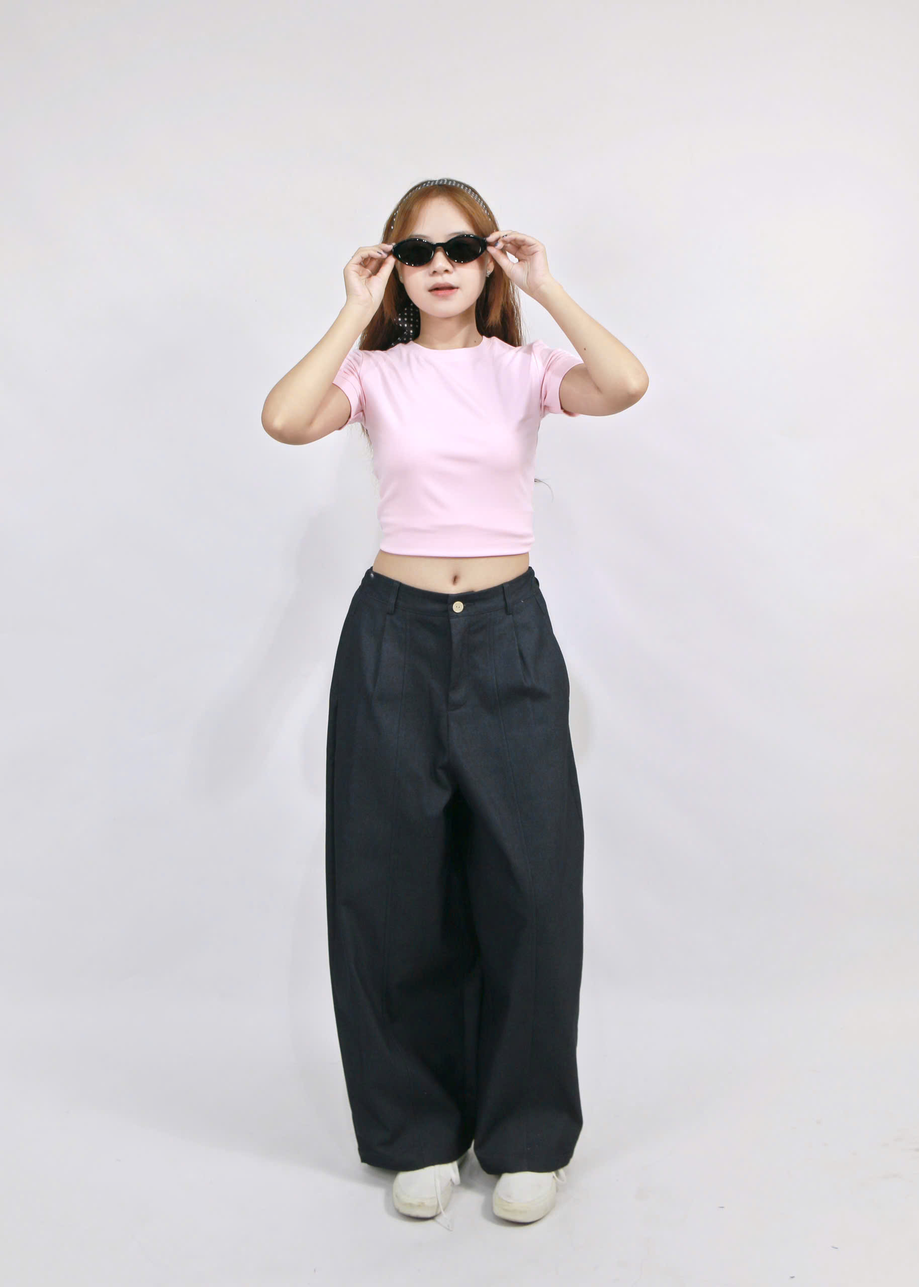 Q9813- 	Q kaki ống cong xếp li