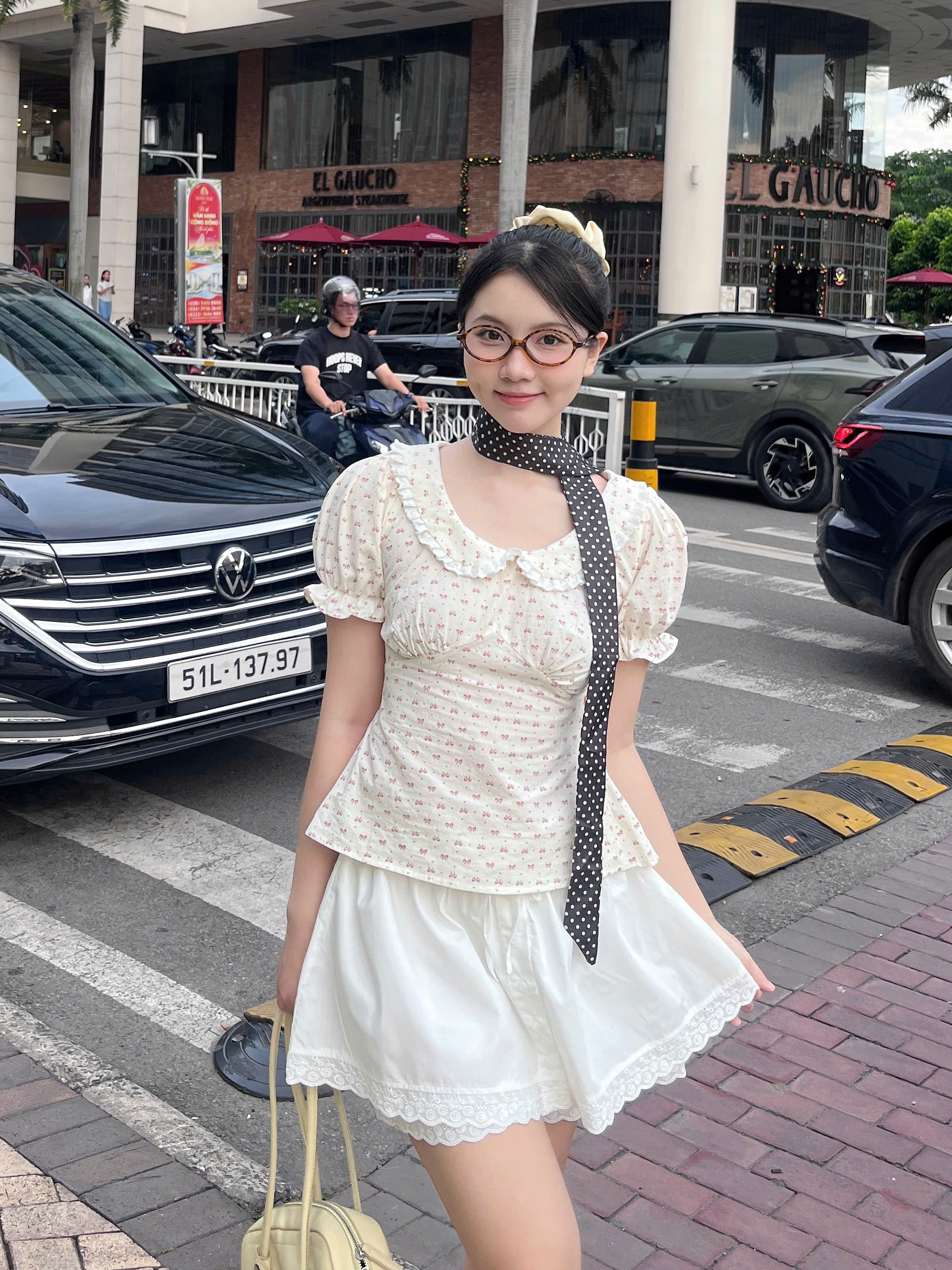 A29211 - A cổ sen phối ren smocking sau