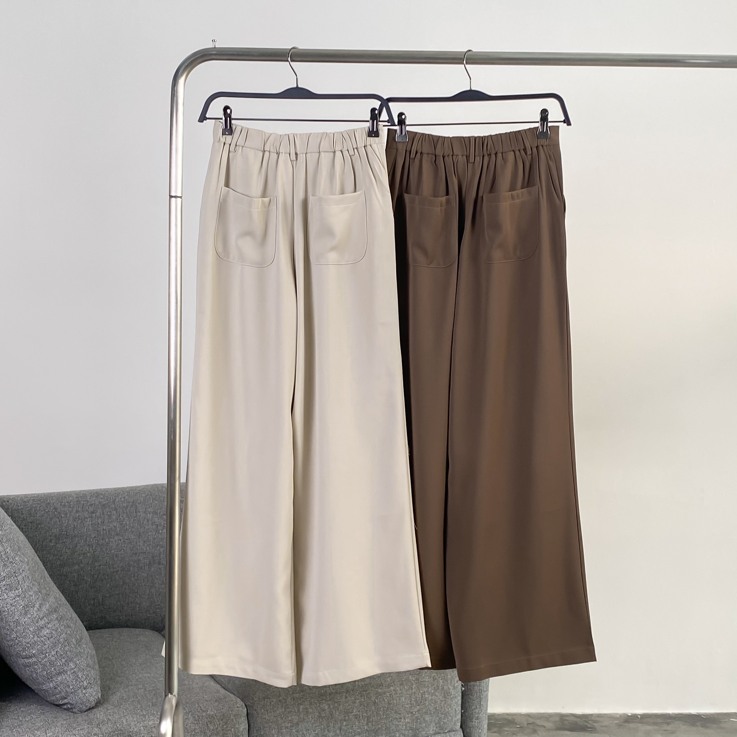 Q8005 - Q Culottes vải túi xéo nhấn 2 li lưng thun sau