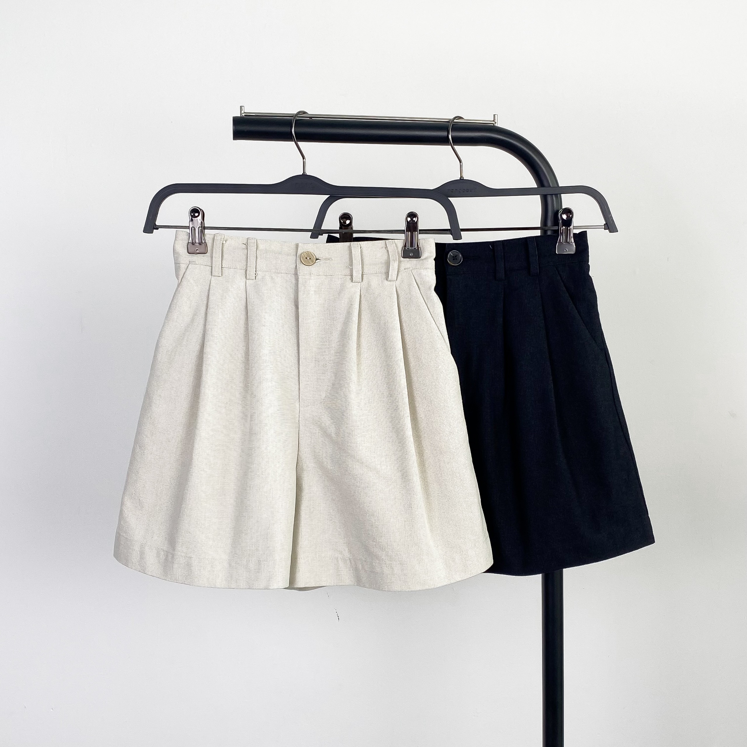 S3228 - S Short lưng thun nhấn li trước