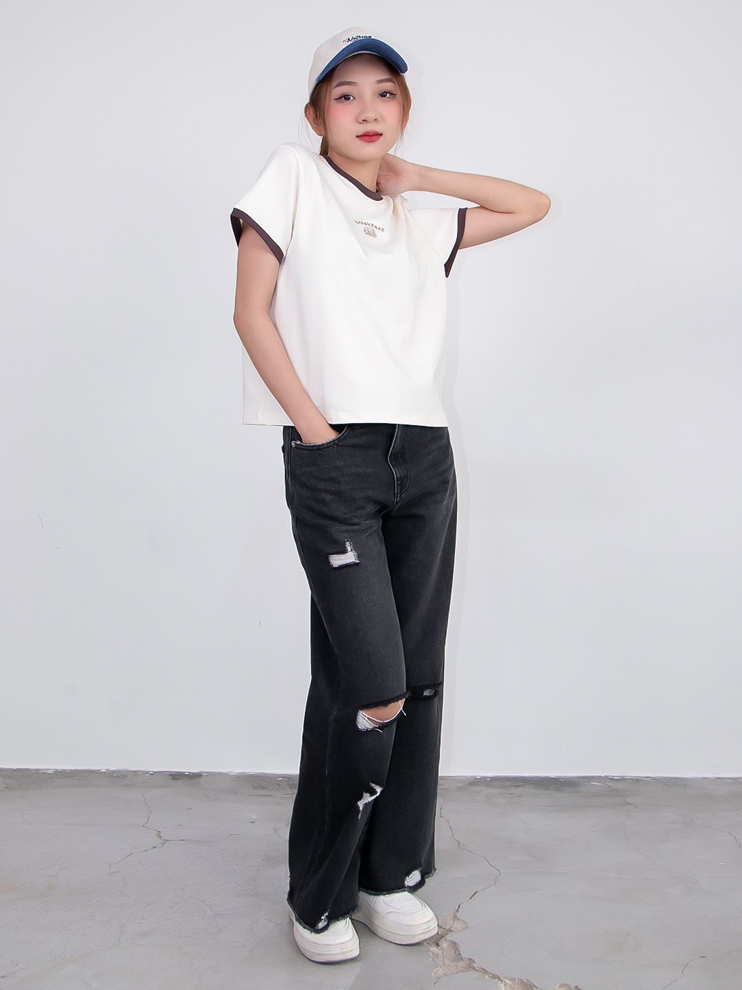 Q8083 - Q cullotes cạp trễ J rách gối, lai