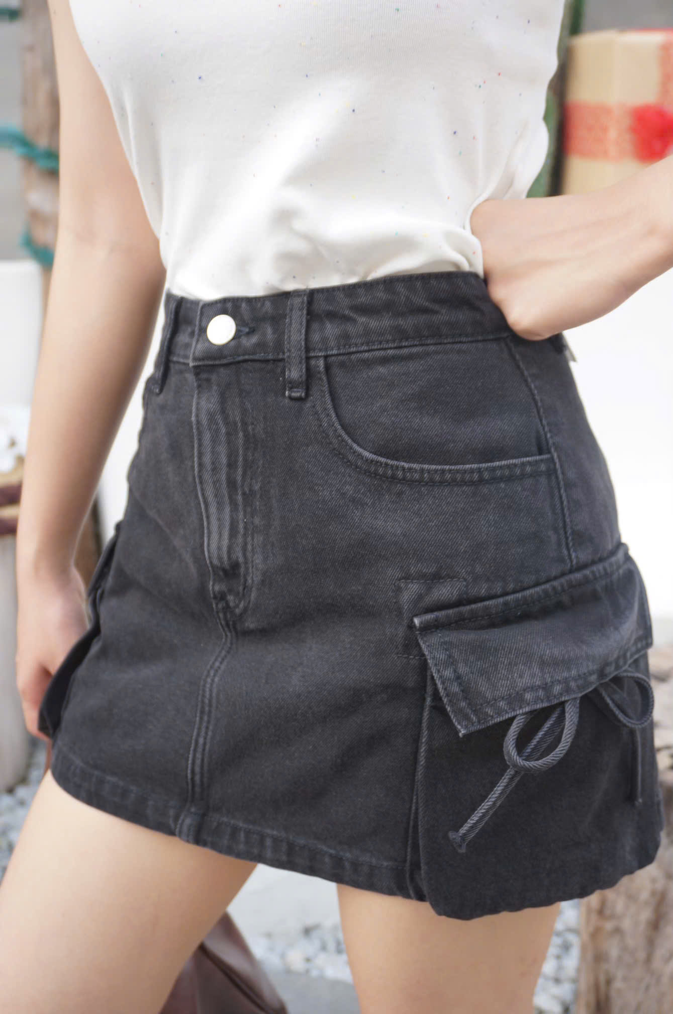 V3457 - V váy J ngắn túi hộp
