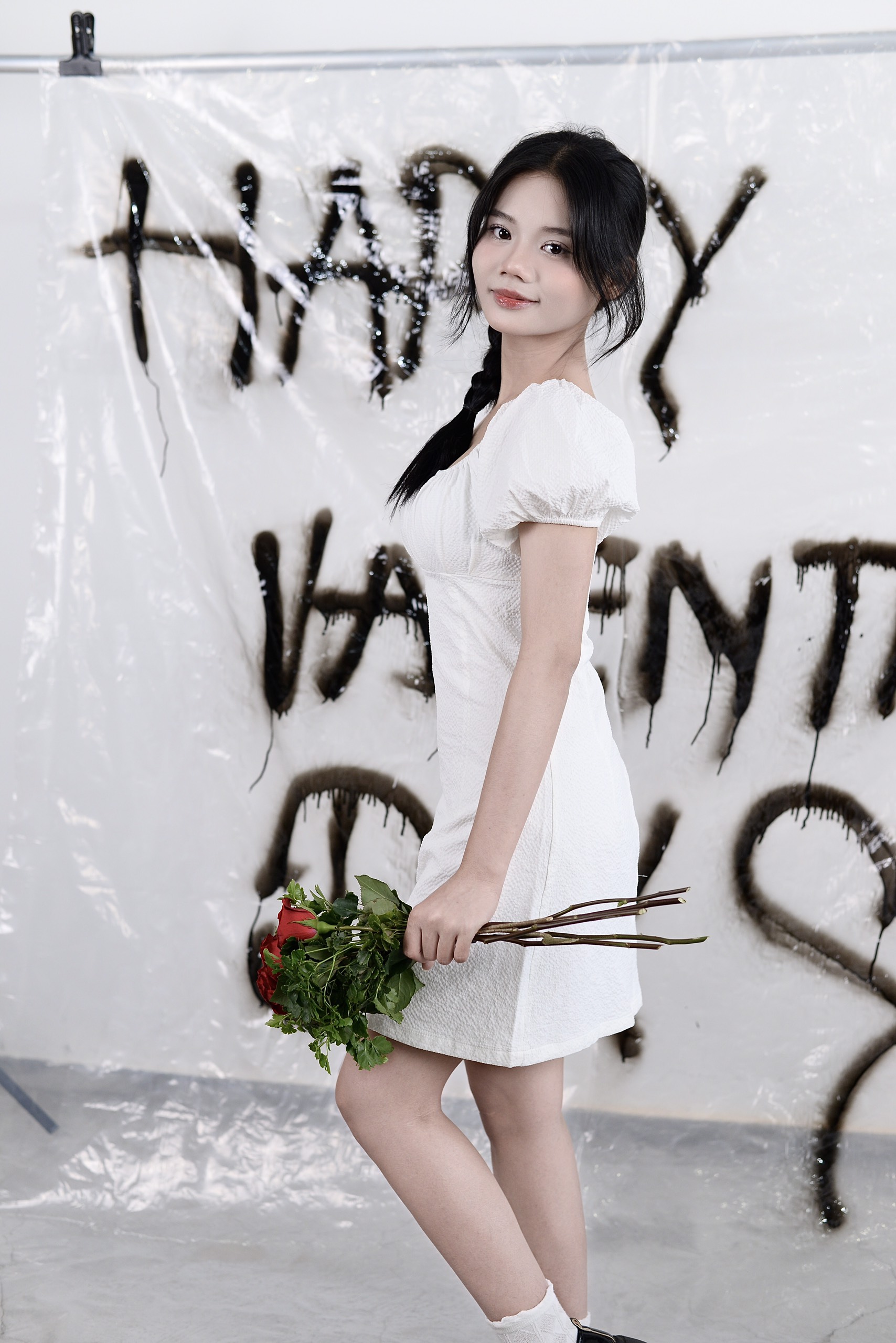D5734 - 	D tay búp dún ngực