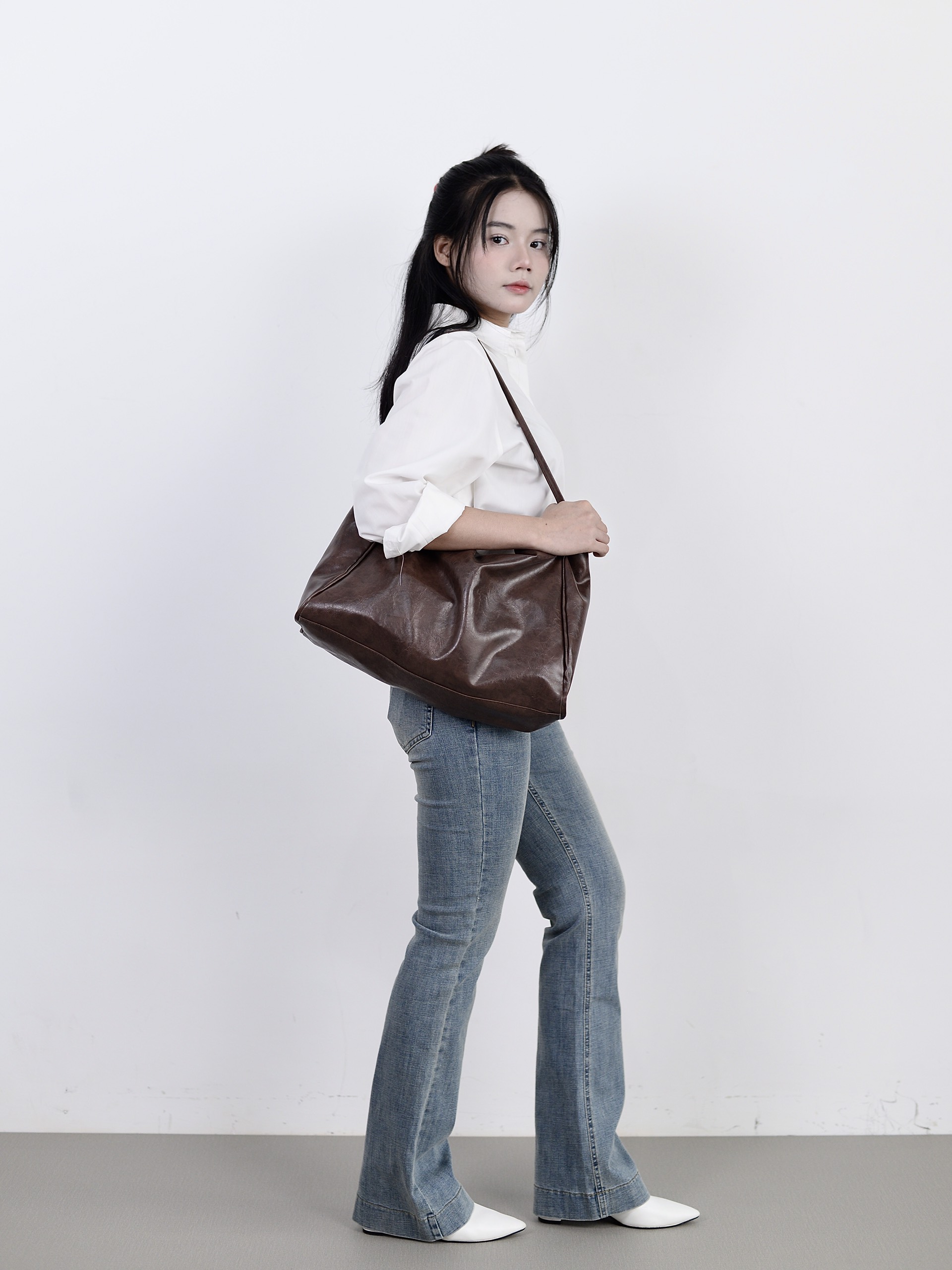 A25841 -A smi TD 1 túi nẹp sườn thêu Balance