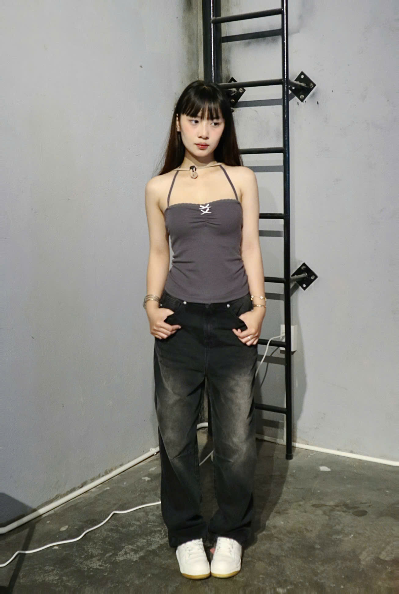 Q8392 - Q cullotes J rã giữa thân trước