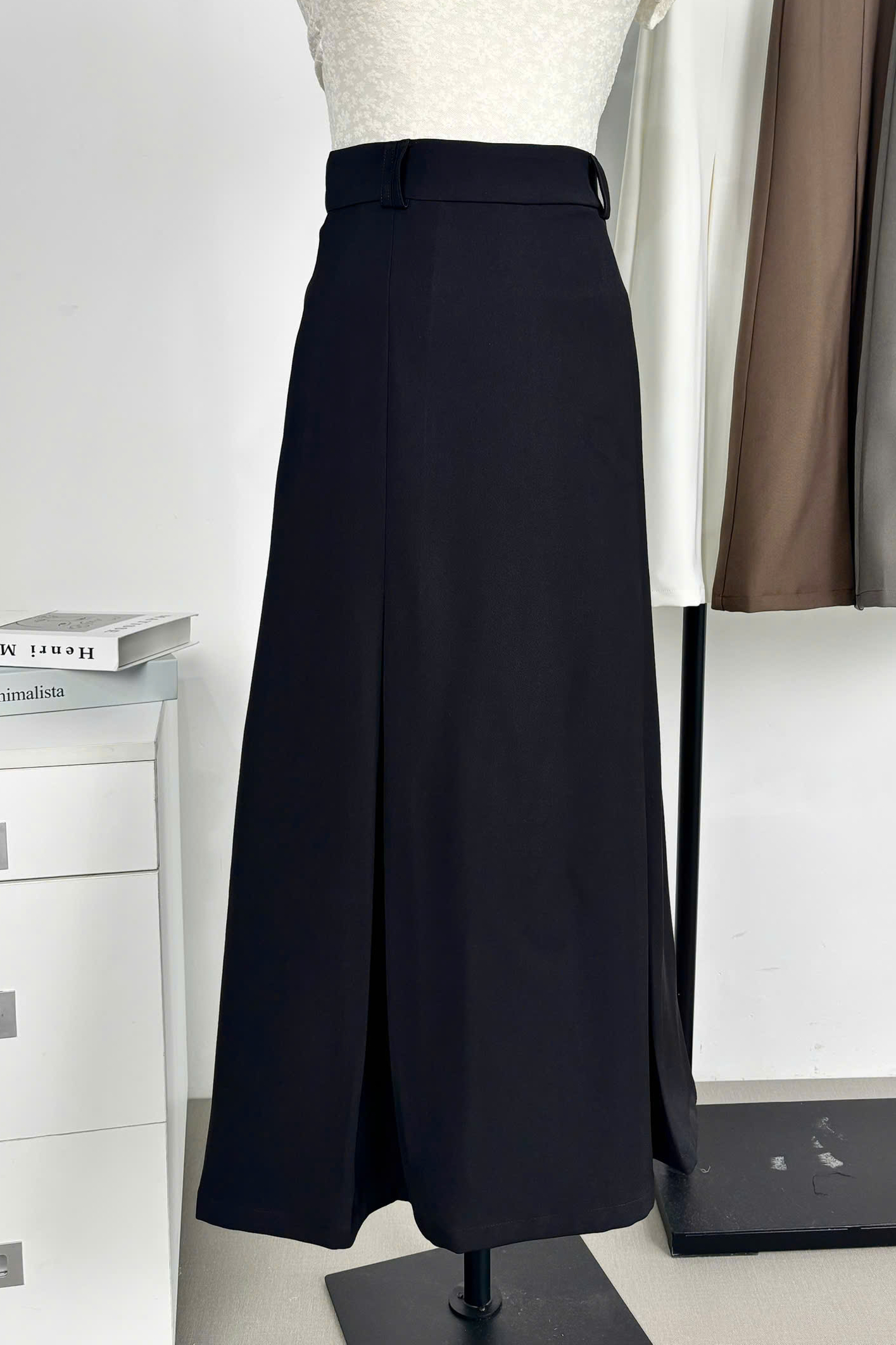 V3806 - V dài xếp li