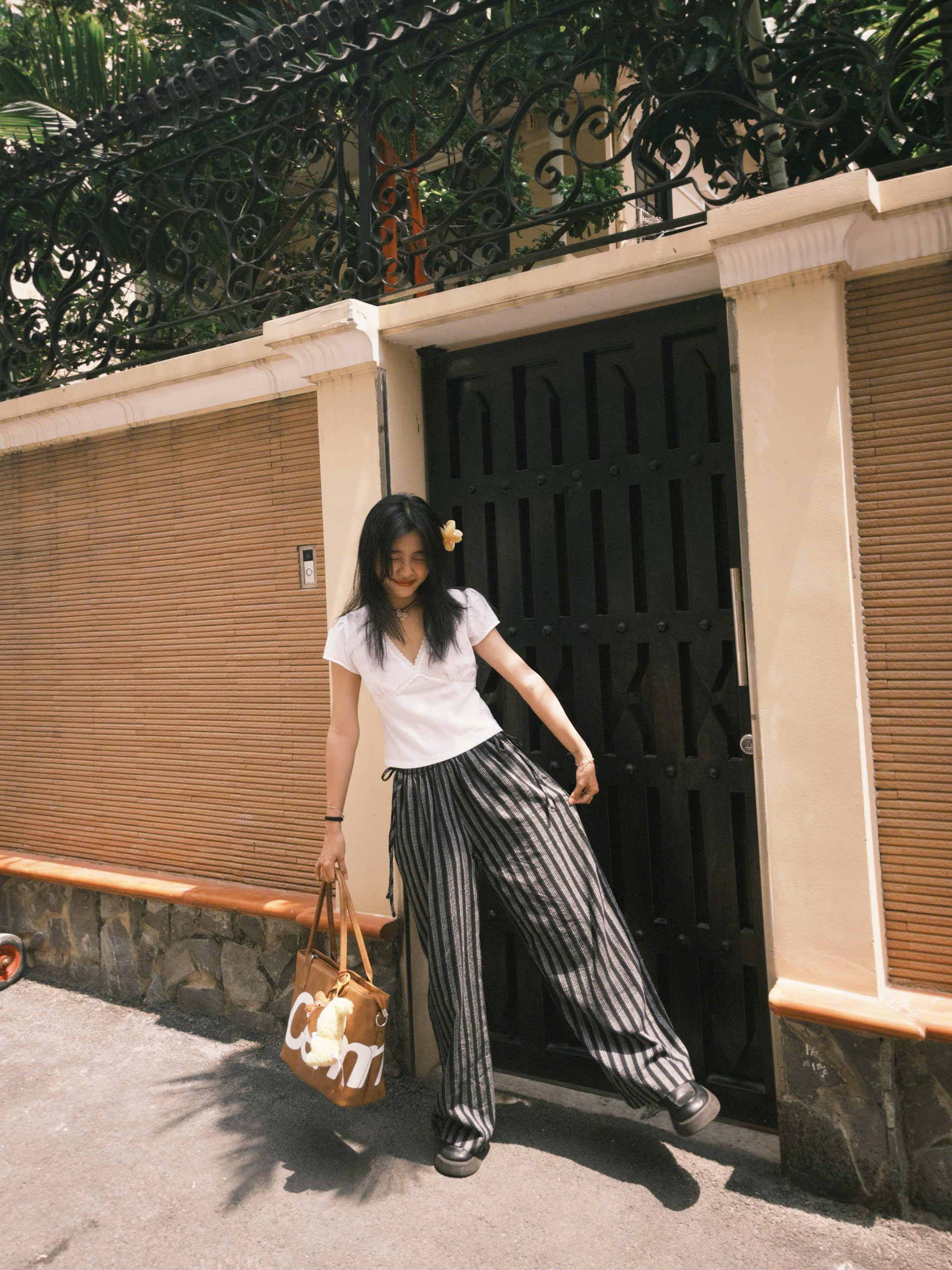 Q8447 - Q sọc dài đính nơ 2 bên