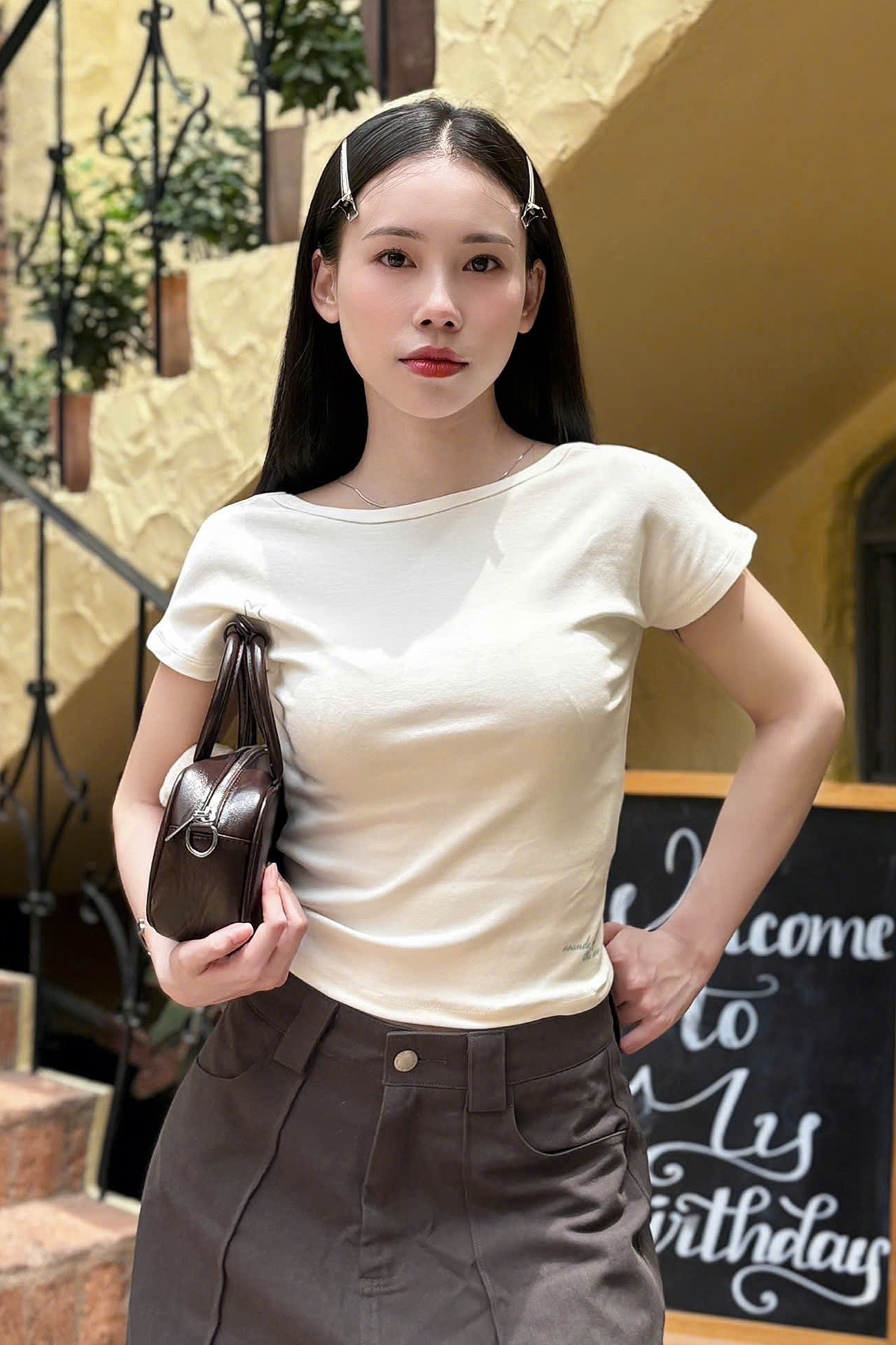 A27841 - A thun hở lưng in Sou