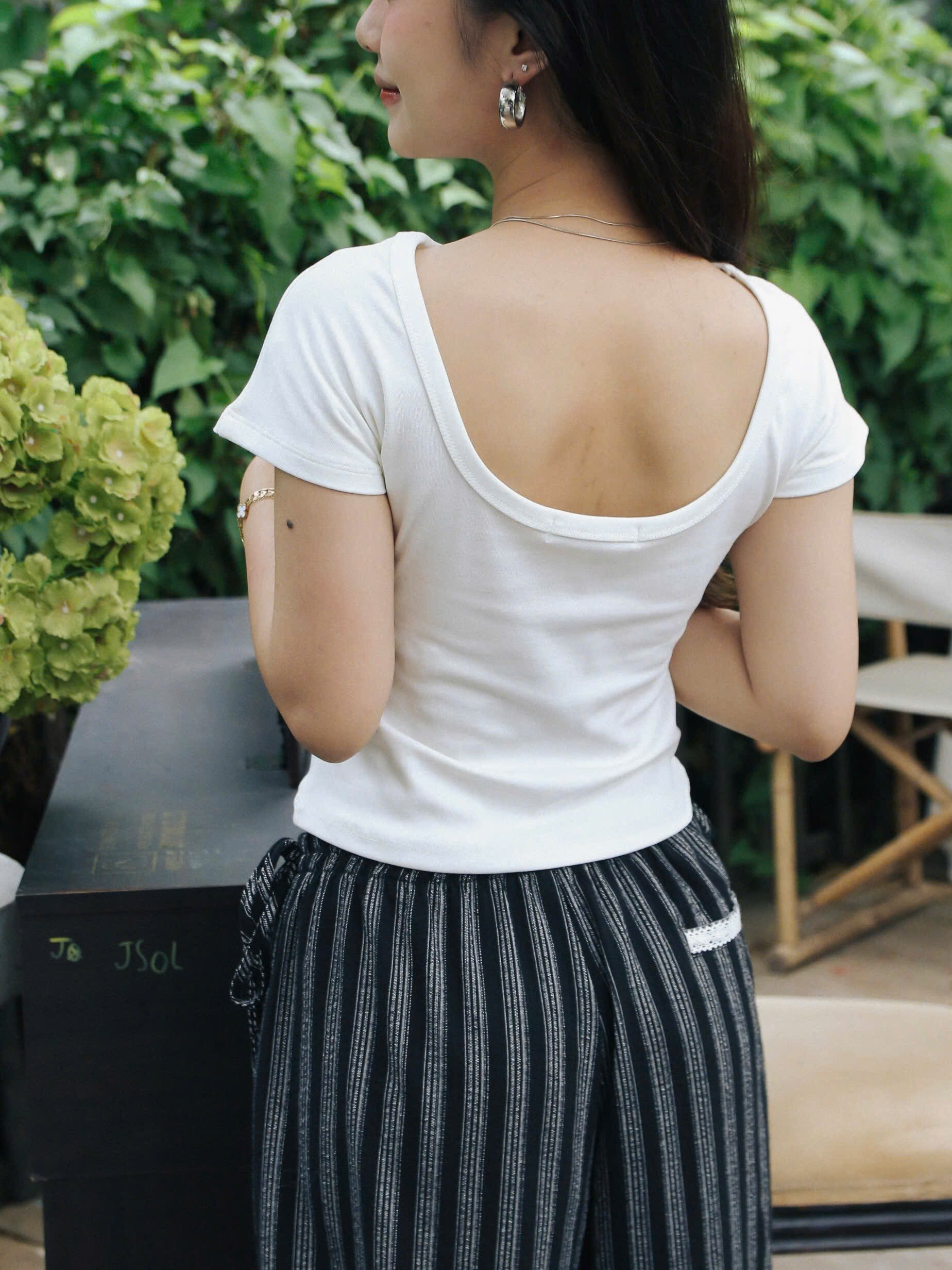 A27841 - A thun hở lưng in Sou