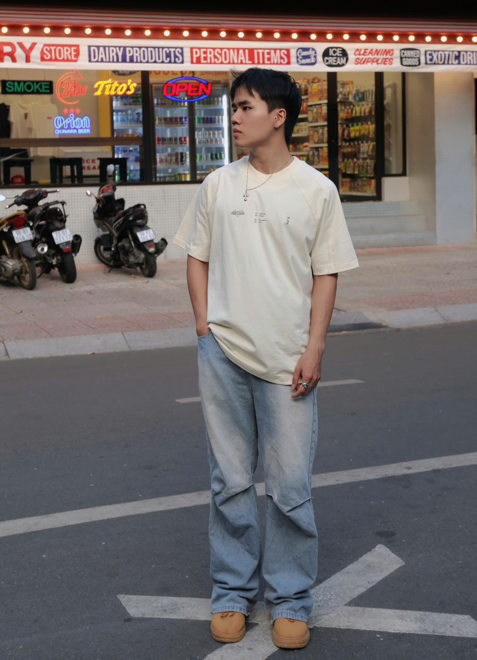 A27861 - A thun nam rã vai in Ves