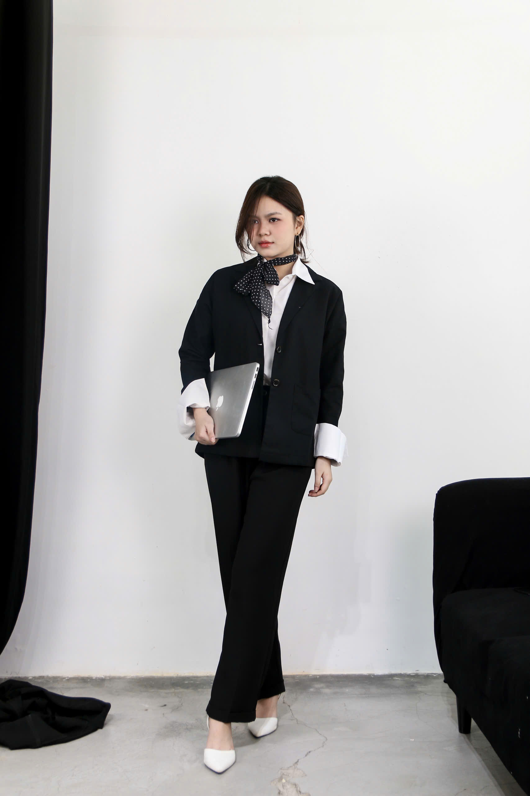 K2698 - 	K vest 2 túi trước 2 lớp 3 nút tay