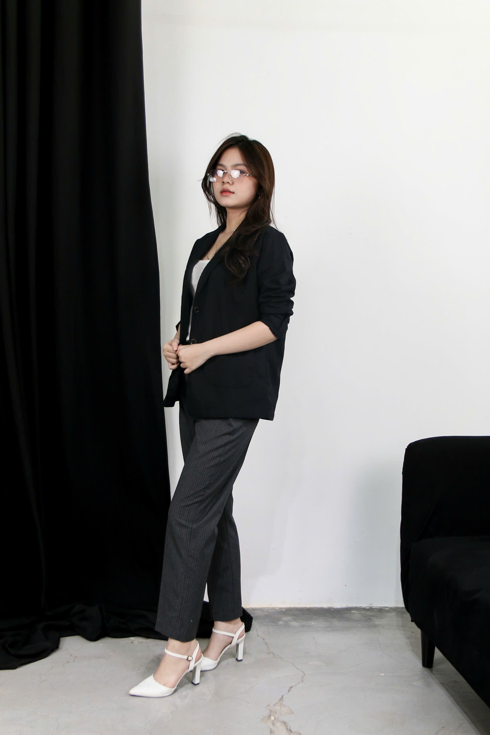 K2698 - 	K vest 2 túi trước 2 lớp 3 nút tay