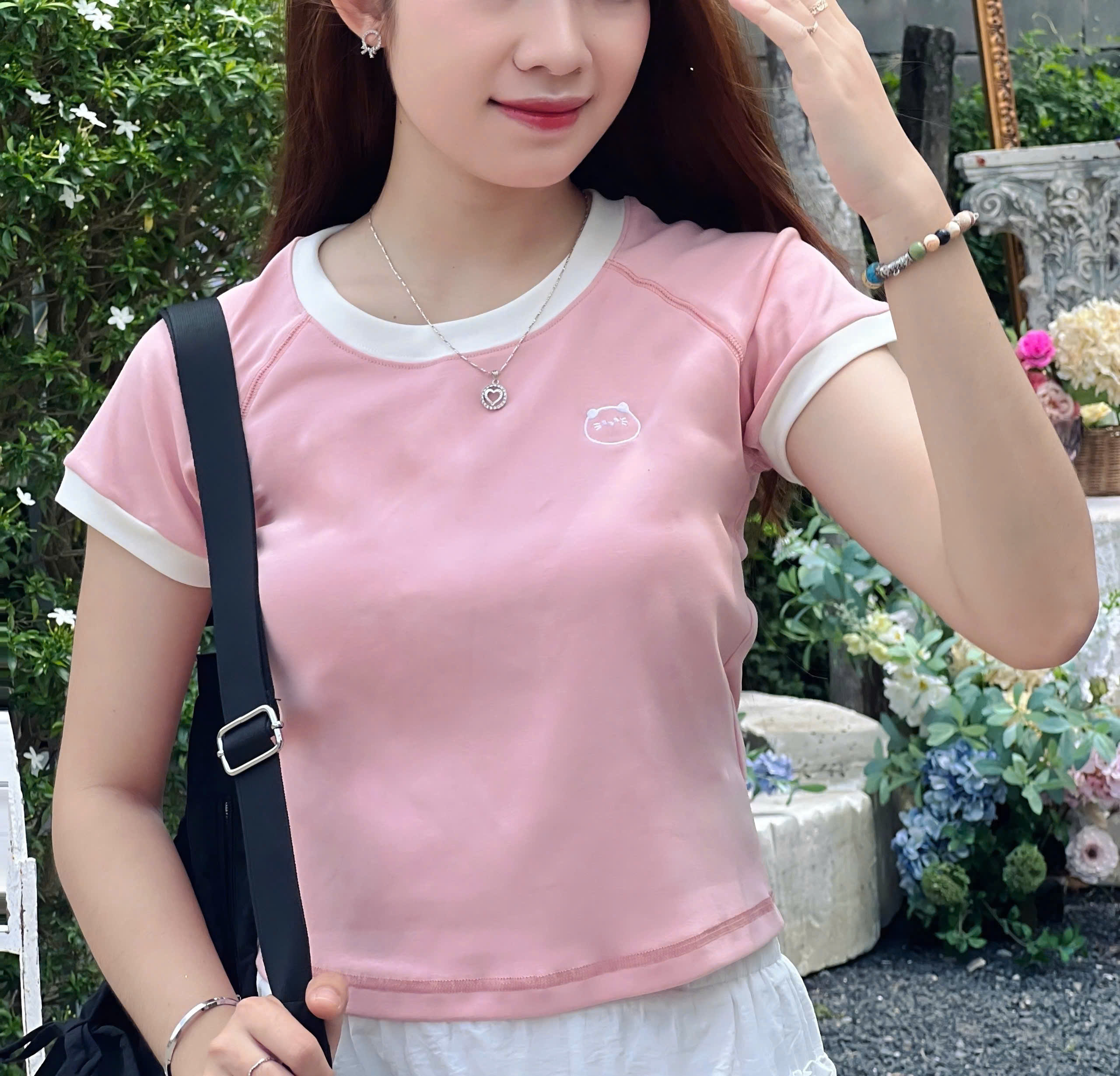 A27954 - A thun phối thêu Love