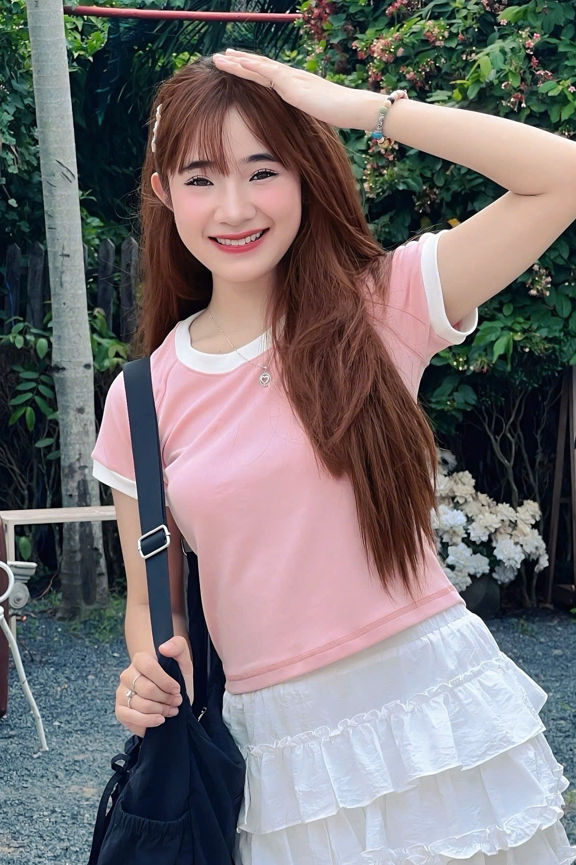 A27954 - A thun phối thêu Love